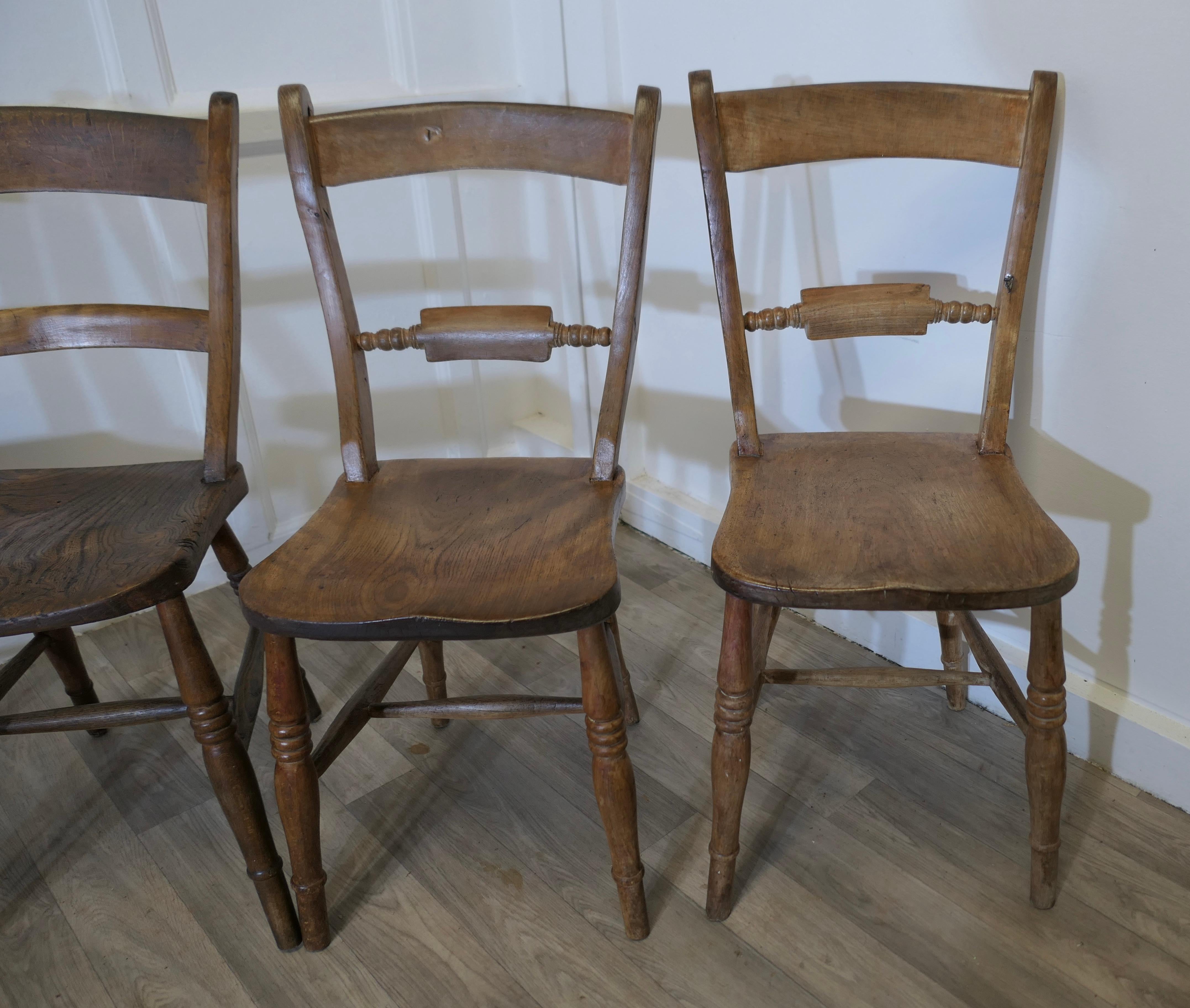 Two Beech and Elm Bar Back Kitchen  Chairs   These are good quality chairs In Good Condition In Godshill, Isle of Wight