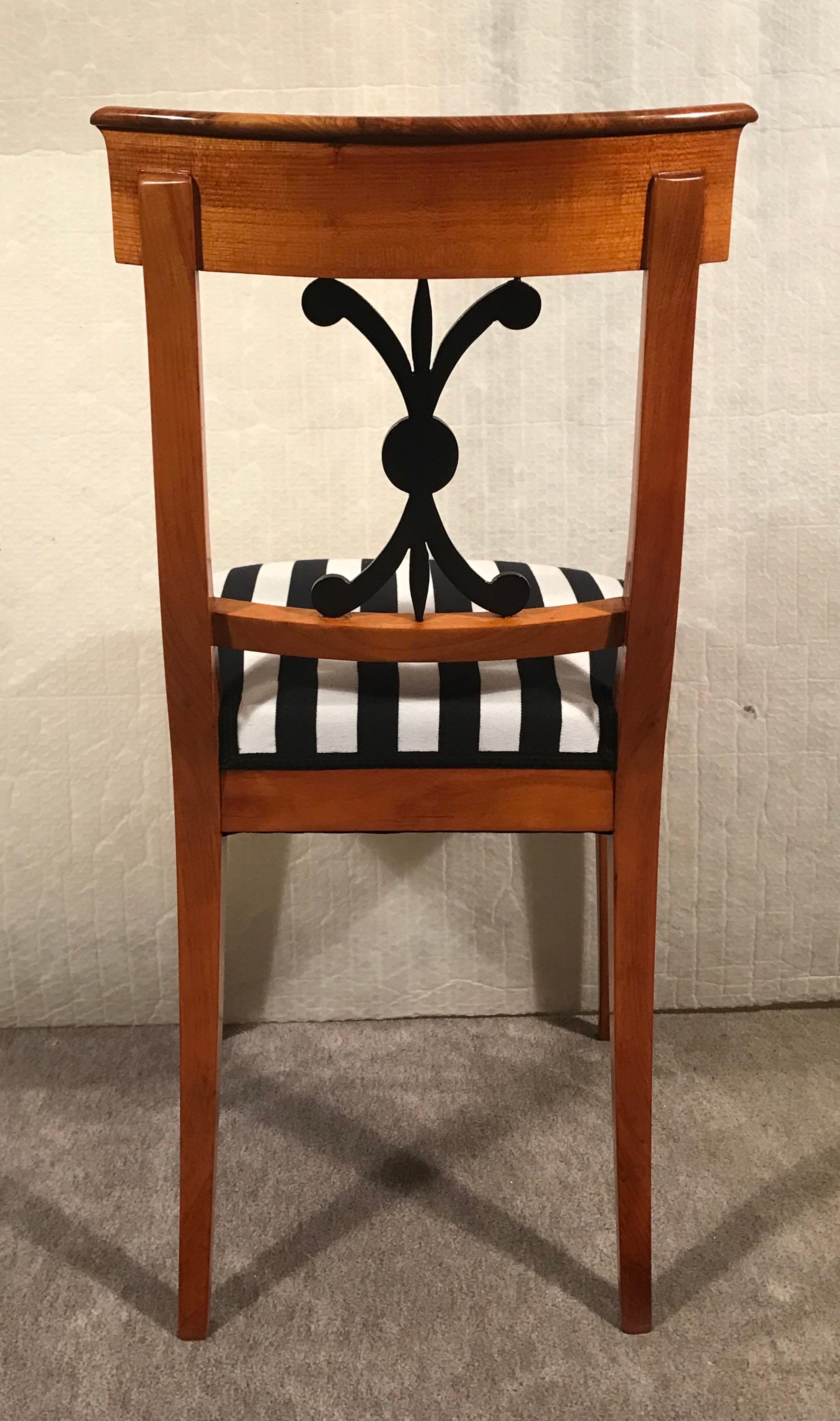 German Four Biedermeier Chairs, 1820, Walnut For Sale