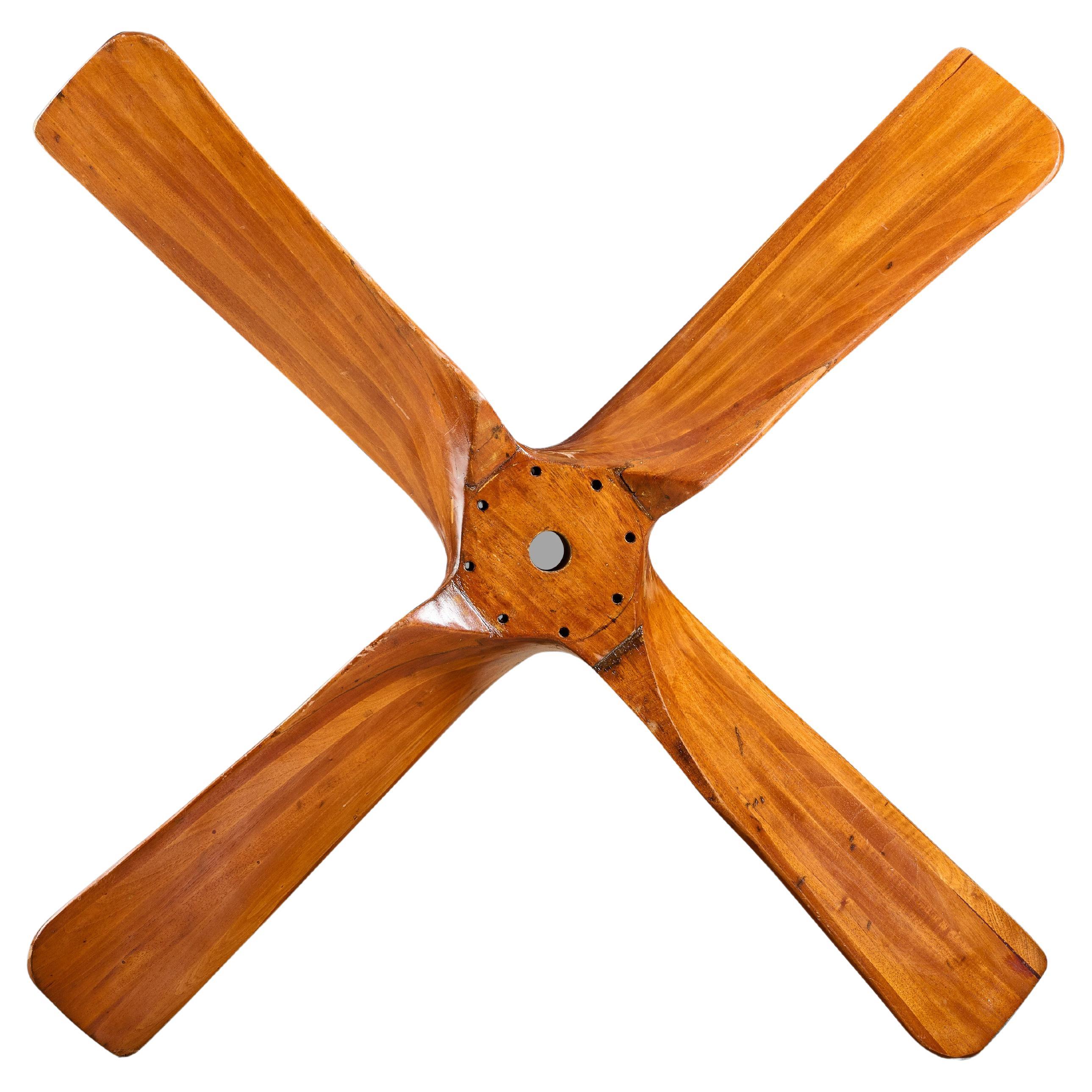 Vier-Blatt Wood Propeller im Angebot