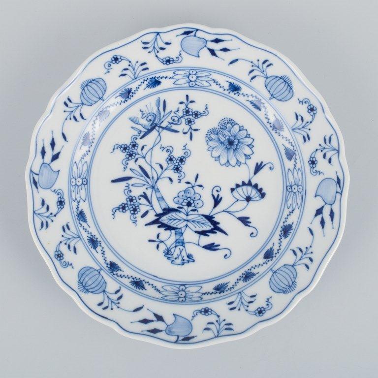 20th Century Four Blue Onion Pattern Plates, Meissen, Germany, Approx. 1900 For Sale