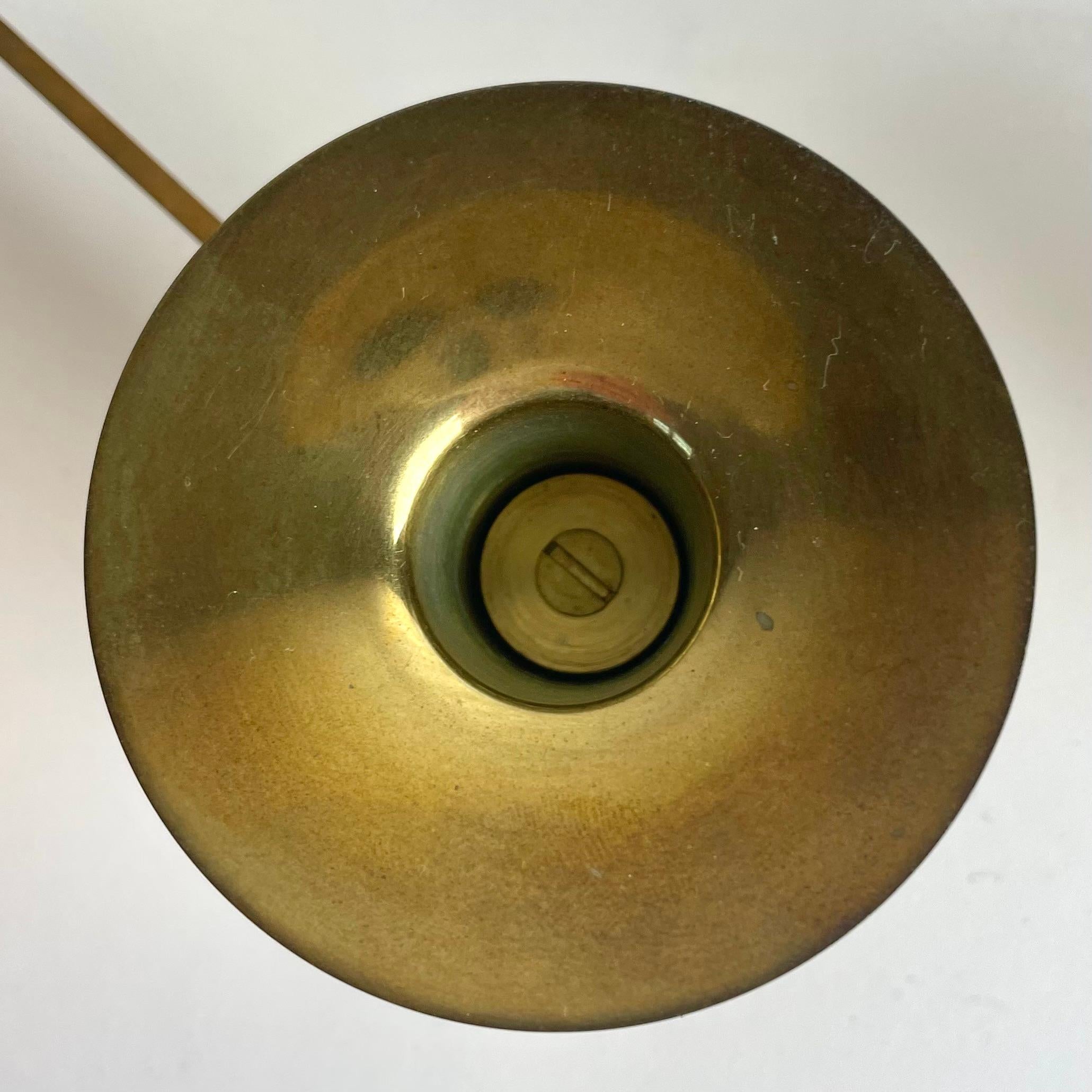 Quattro candelieri in ottone di Sigurd Persson. The Modern Scandinavian Mid-century Modern. in vendita 4
