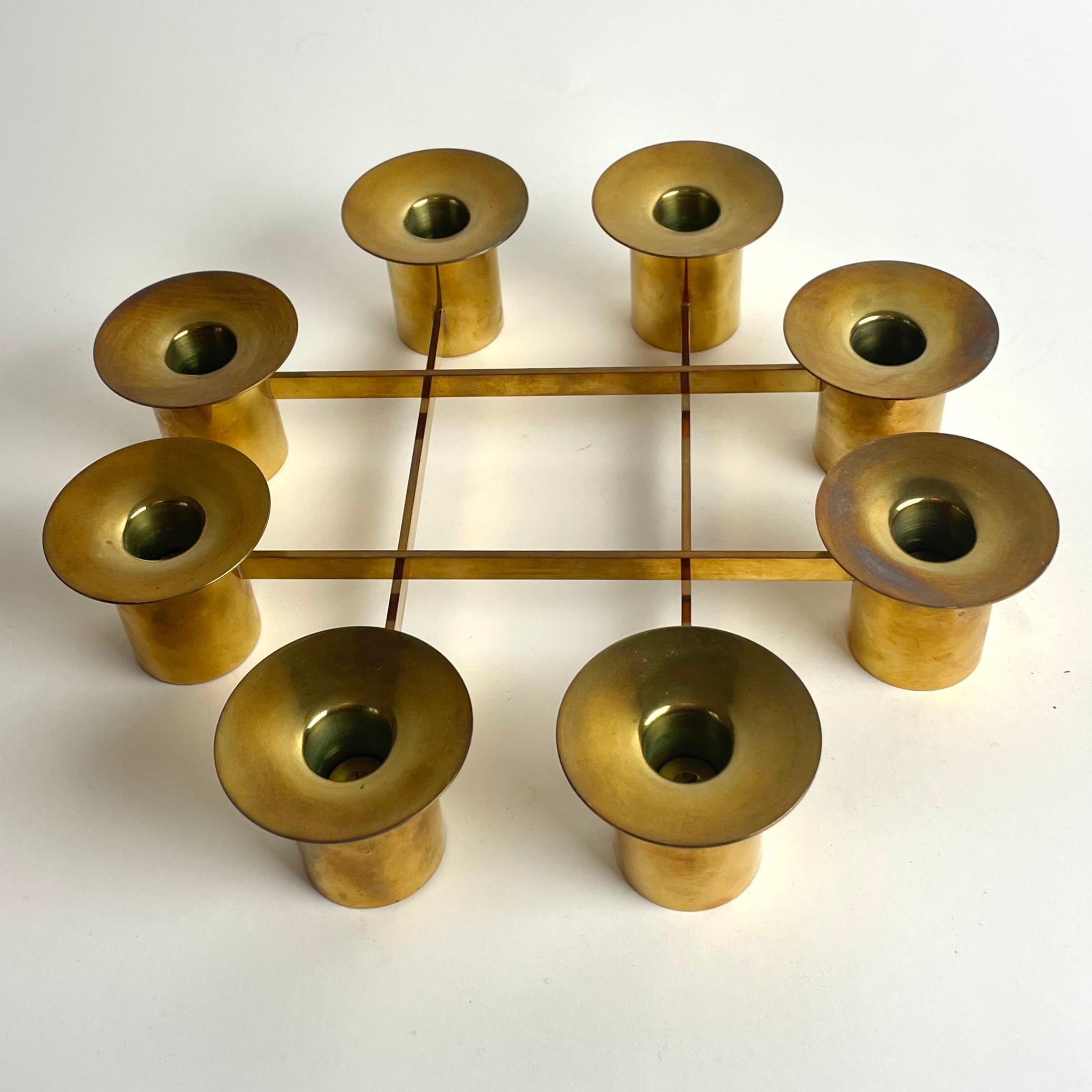 Mid-Century moderno Quattro candelieri in ottone di Sigurd Persson. The Modern Scandinavian Mid-century Modern. in vendita