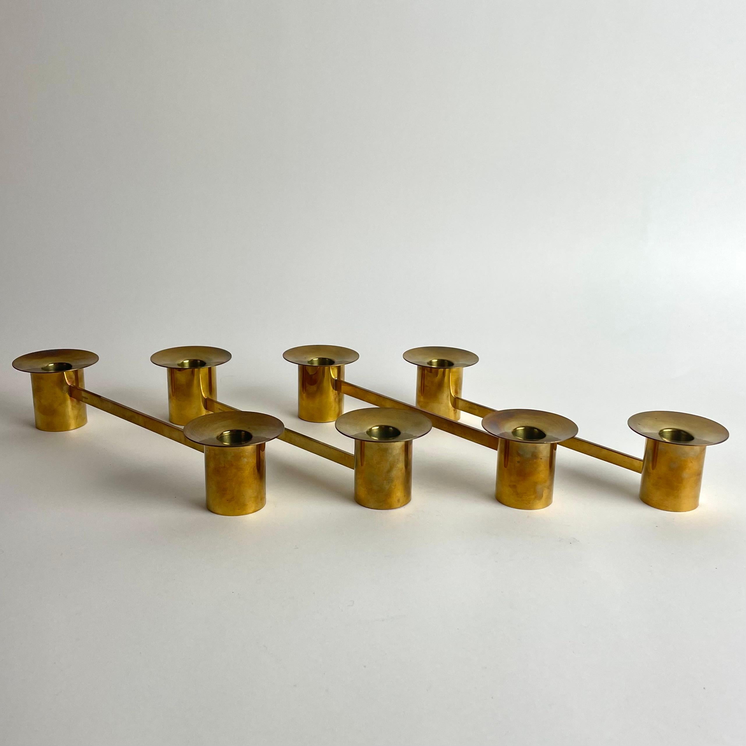 Quattro candelieri in ottone di Sigurd Persson. The Modern Scandinavian Mid-century Modern. in vendita 2