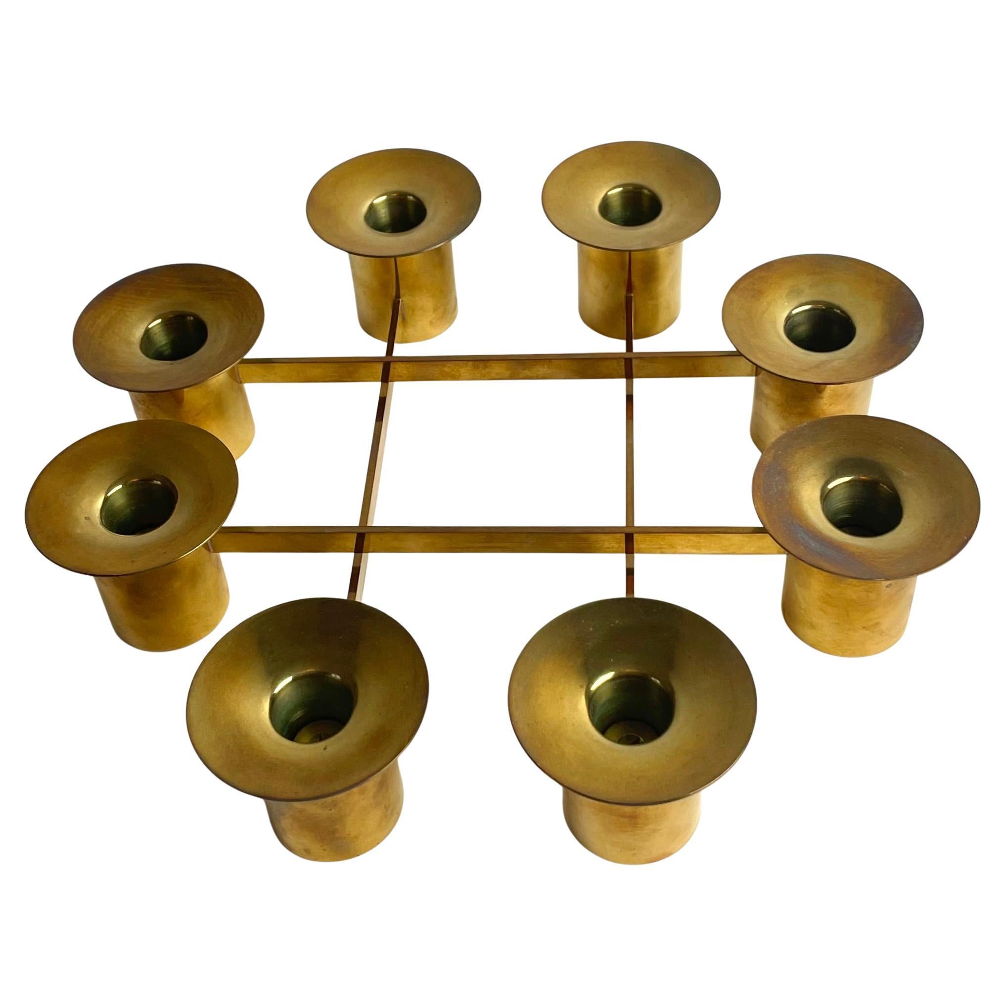 Cuatro candelabros de latón de Sigurd Persson. Escandinavo Moderno de mediados de siglo.