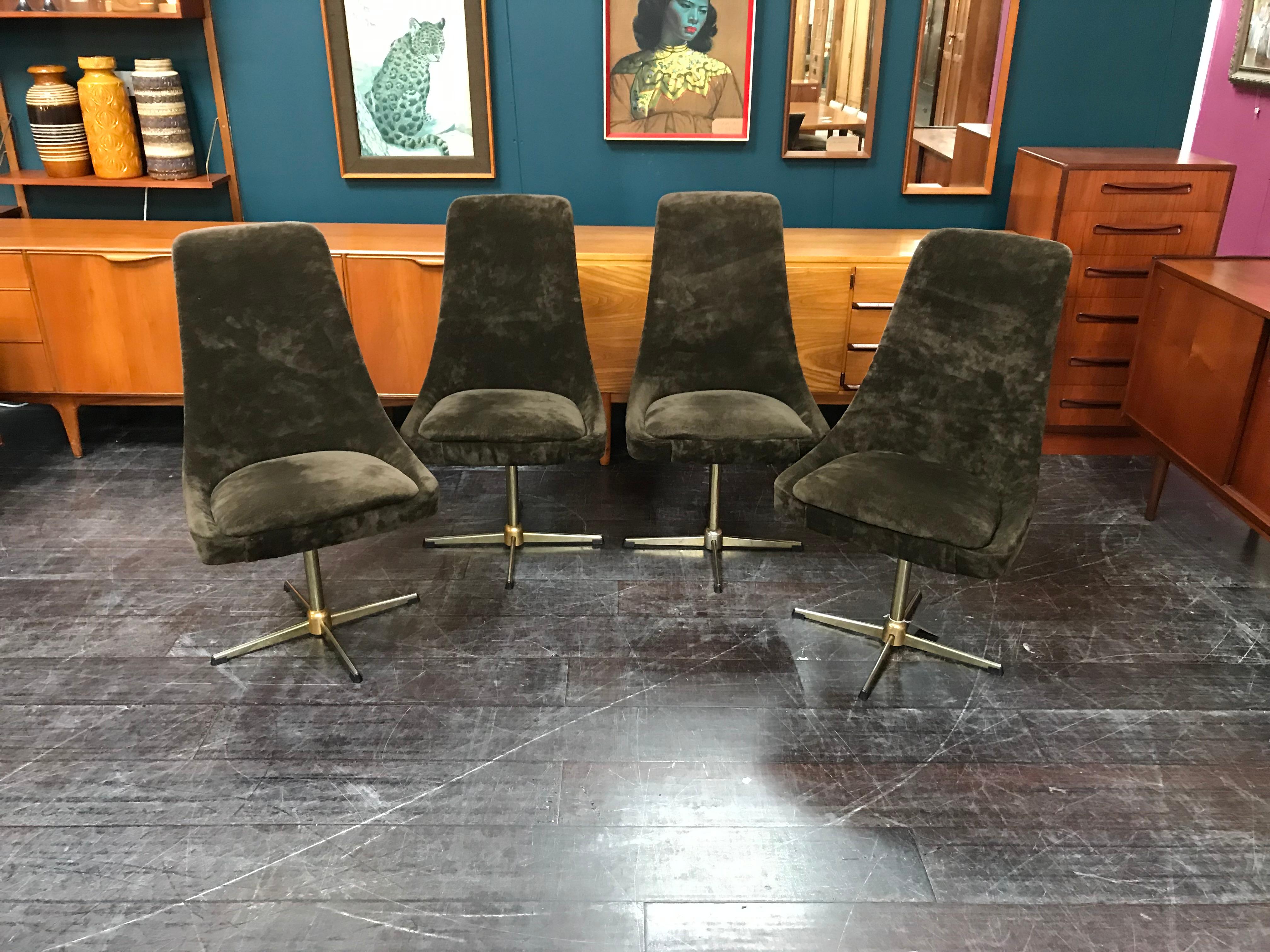 Four Brown Velour Midcentury Swivel Chairs In Good Condition In Glasgow, GB