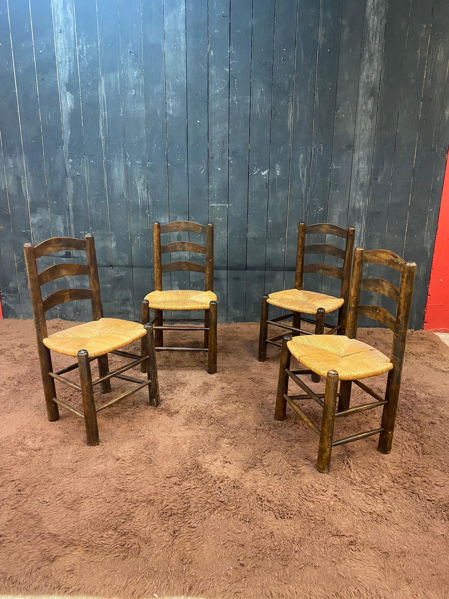 4 Brutalist pine chairs, circa 1950.
1 table offered in another ad.