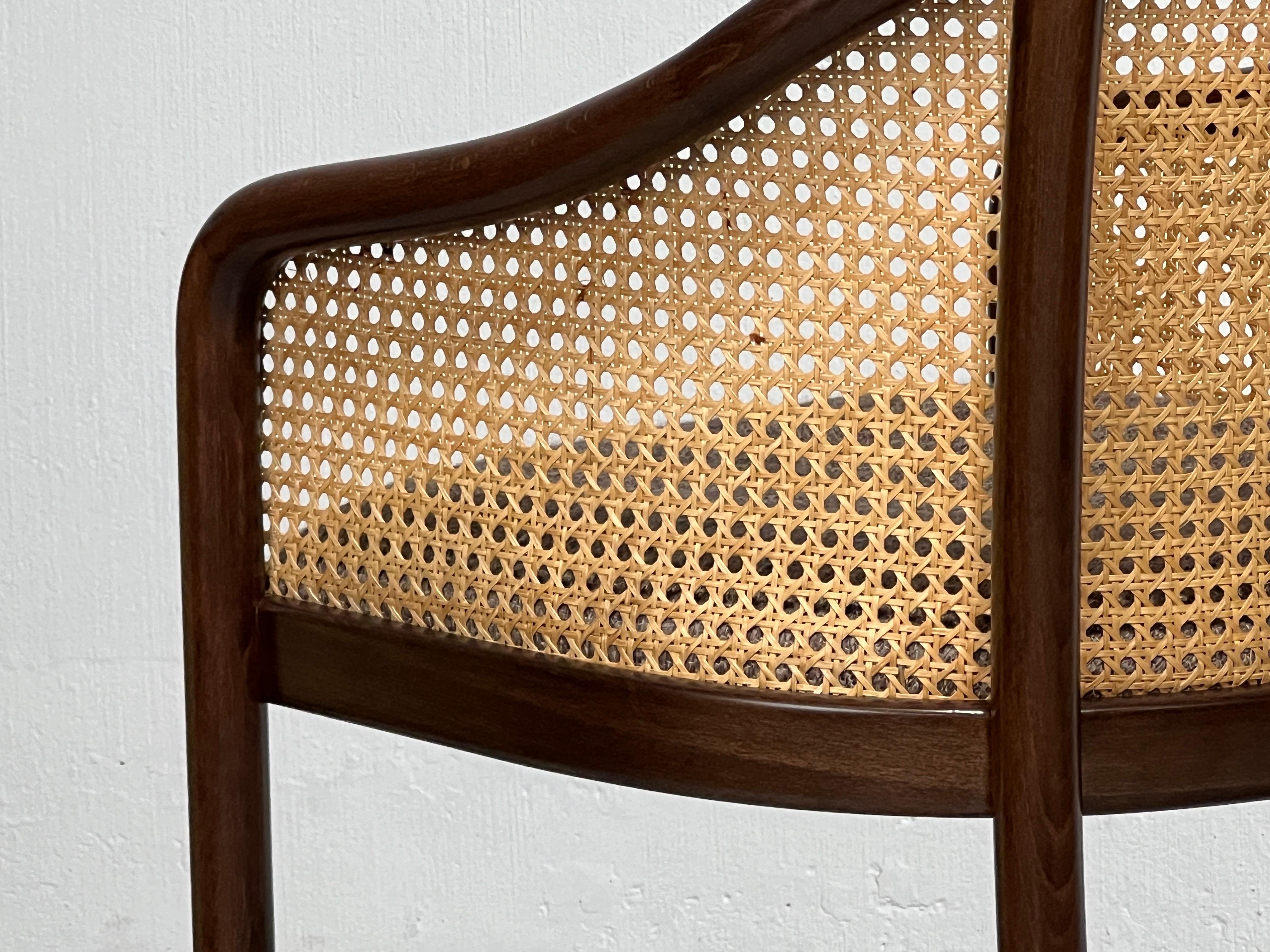Quatre fauteuils cannés d'après Ward Bennett en vente 9