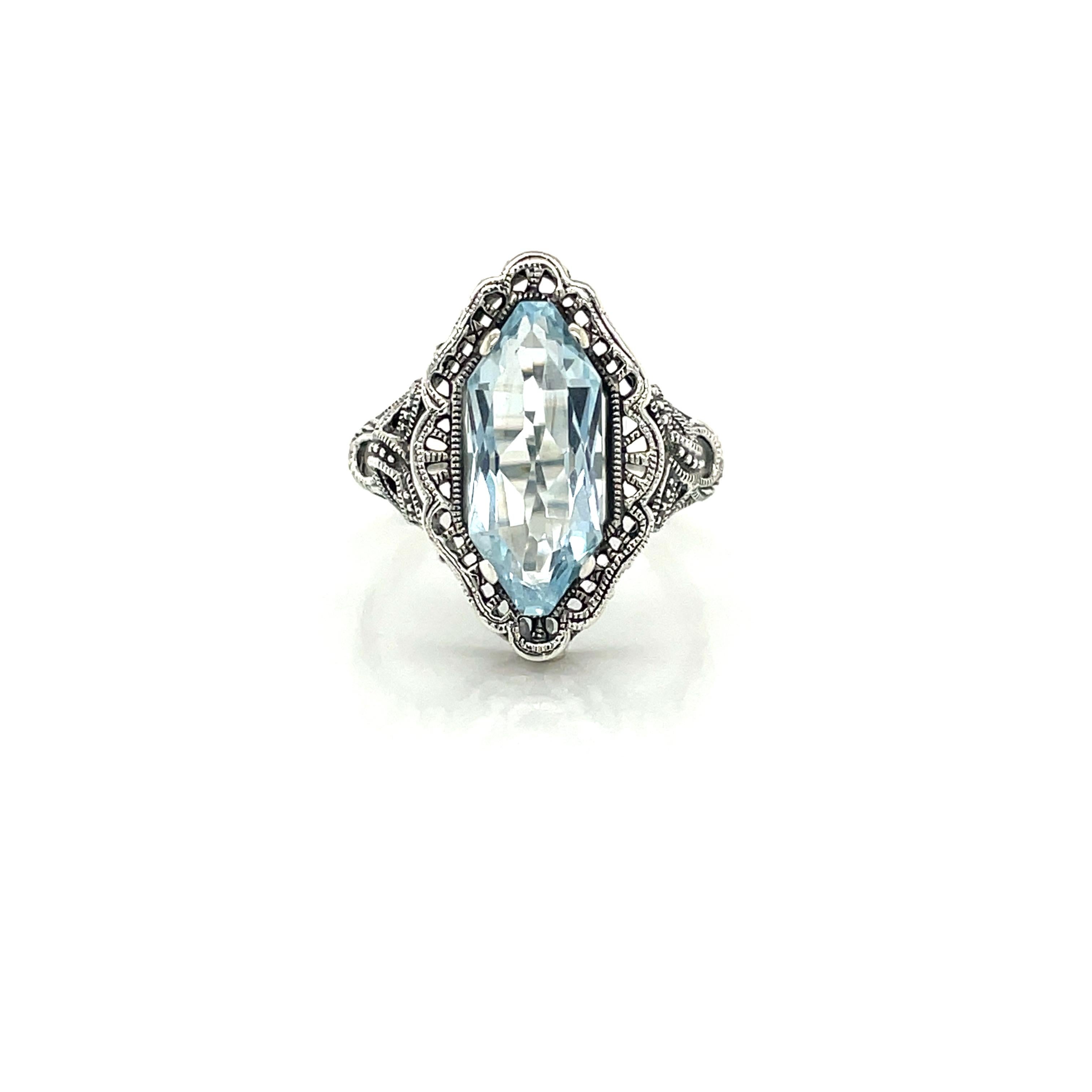 Filigraner Art-Déco-Ring mit vier Karat Himmelblauem Topas aus Sterlingsilber im Zustand „Neu“ in Mount Kisco, NY