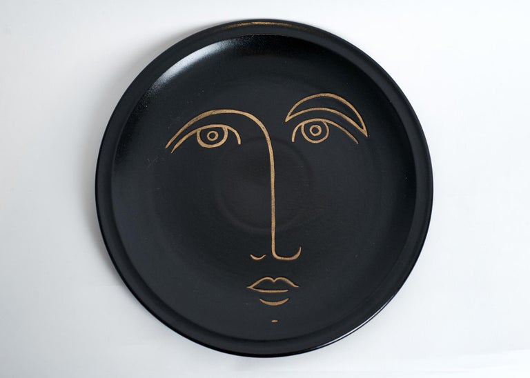 Four Ceramic Decorative Plates with Faces Signed by Dalo In Excellent Condition In Paris, FR