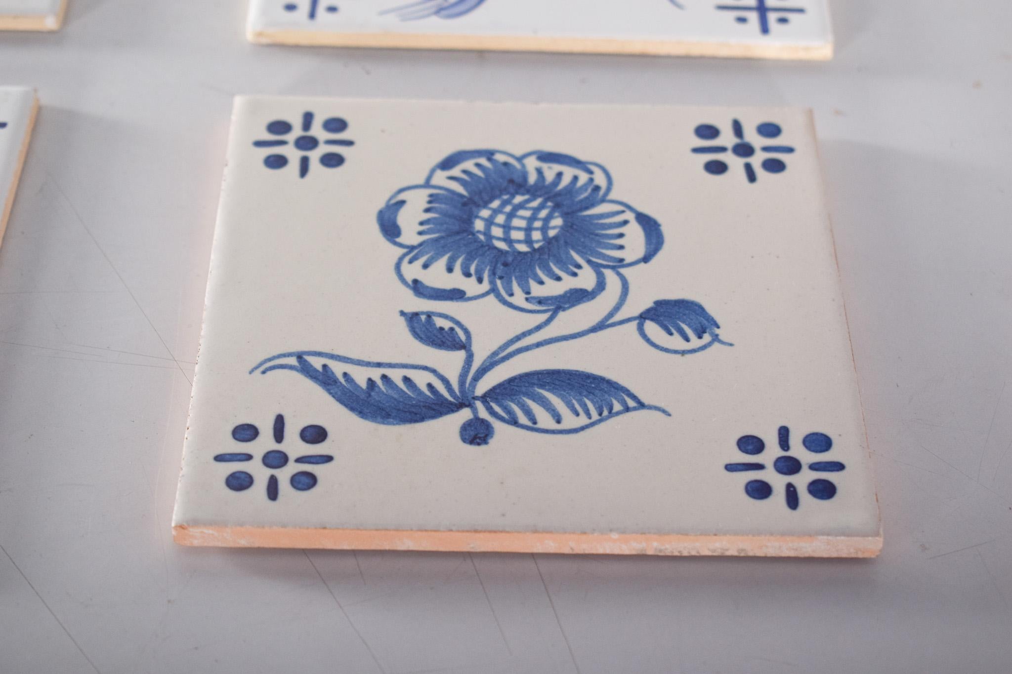 Portoghese Quattro piastrelle di ceramica blu e bianche in vendita
