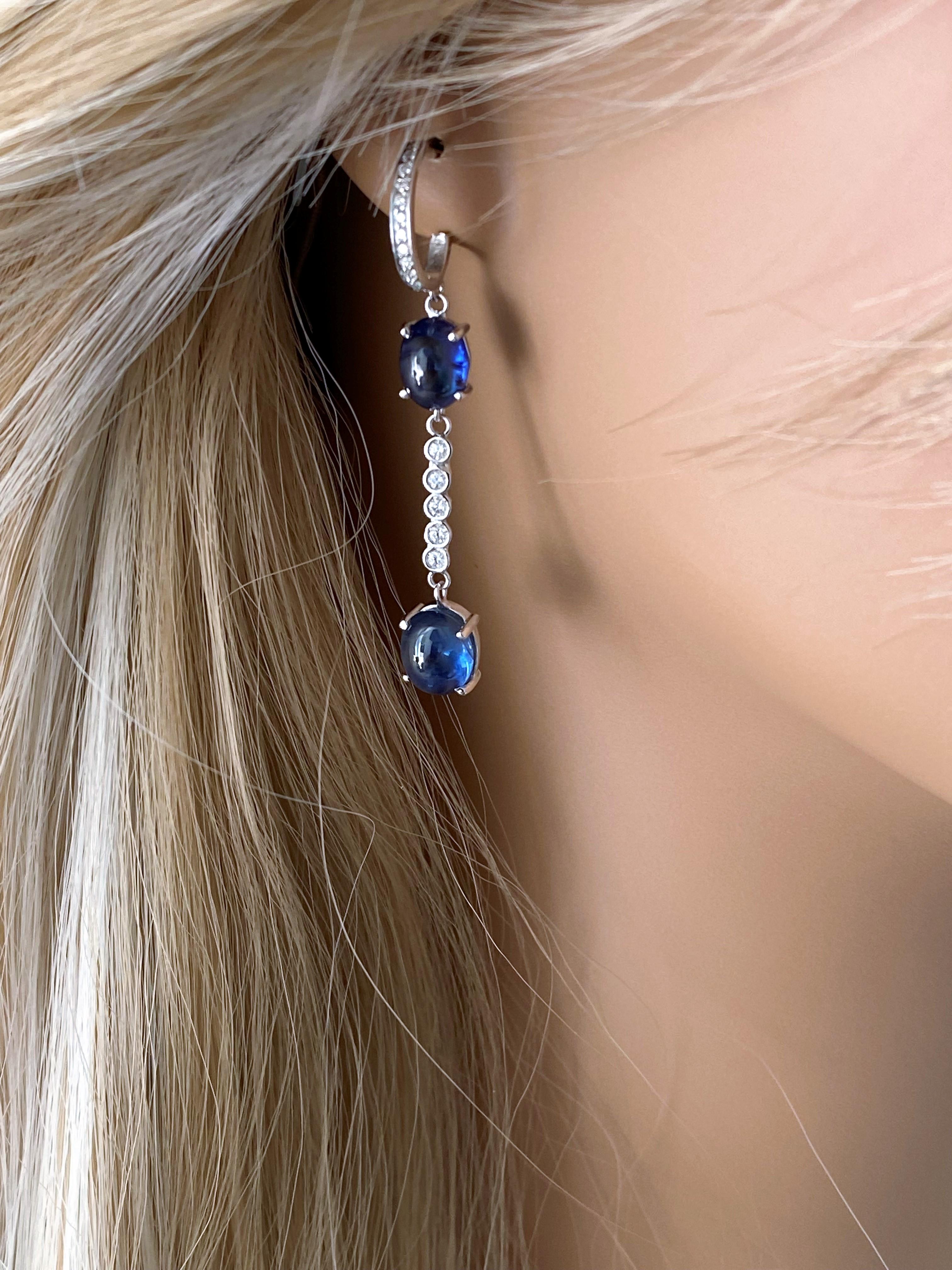 Four Ceylon Cabochon Sapphire Diamond 8.10 Carat 2 Inch White Gold Hoop Earrings In New Condition For Sale In New York, NY