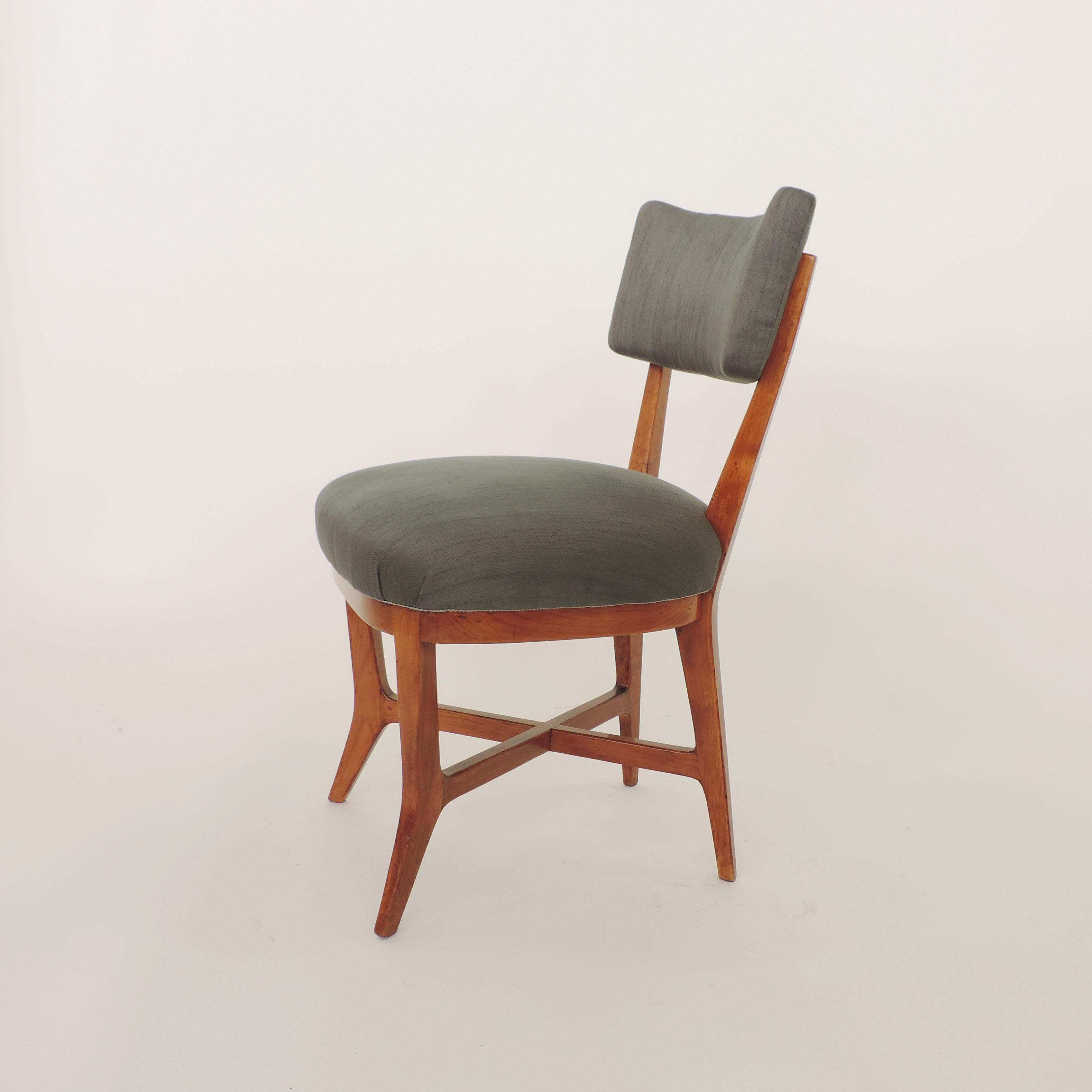 Four Chairs Attributed to Studio BBPR, Italy, 1940s In Good Condition For Sale In Milan, IT