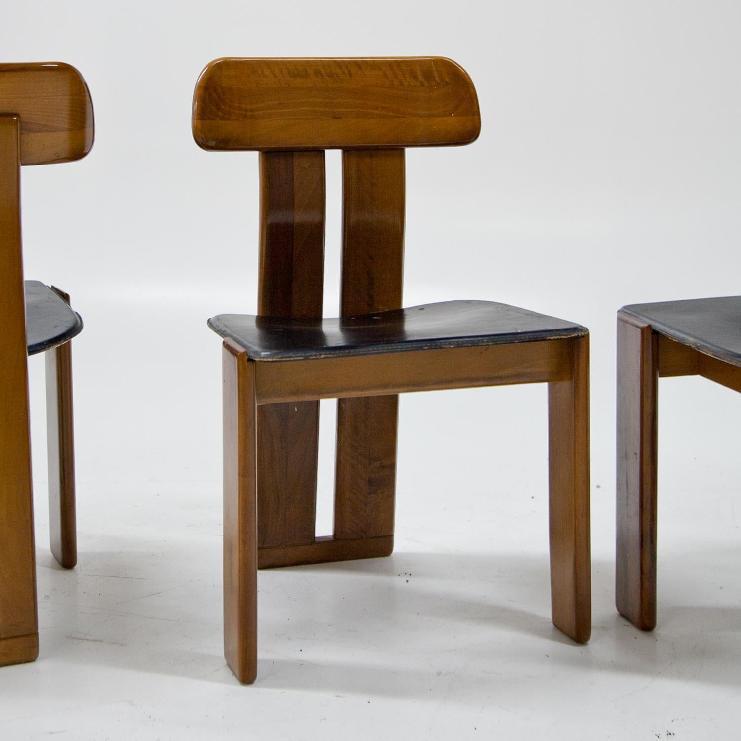 Four Chairs, Attributed to Afra & Tobia Scarpa for Maxalto, Italy, 1970s 1