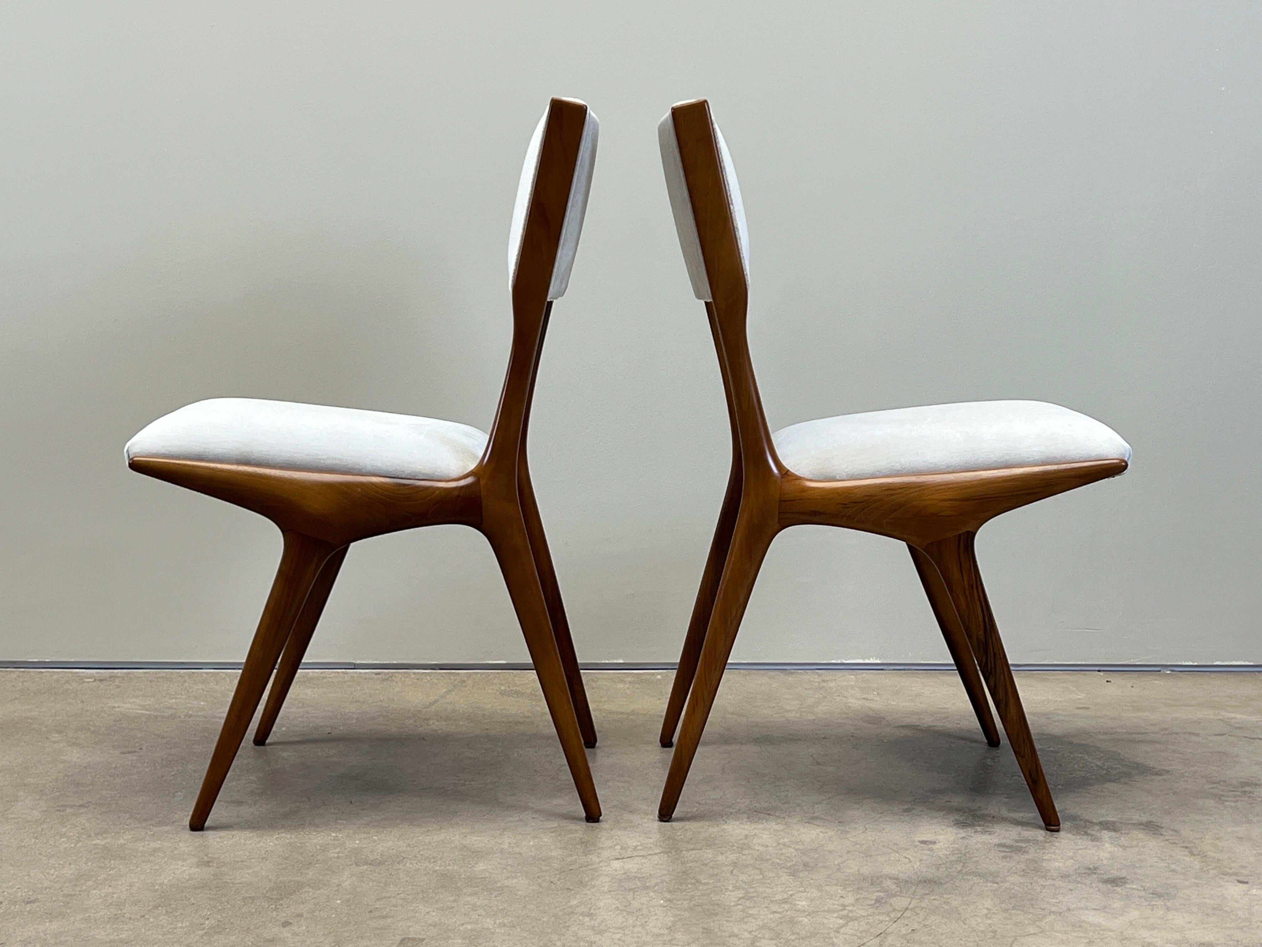 Vier Stühle von Carlo de Carli für Singer and Sons im Angebot 2