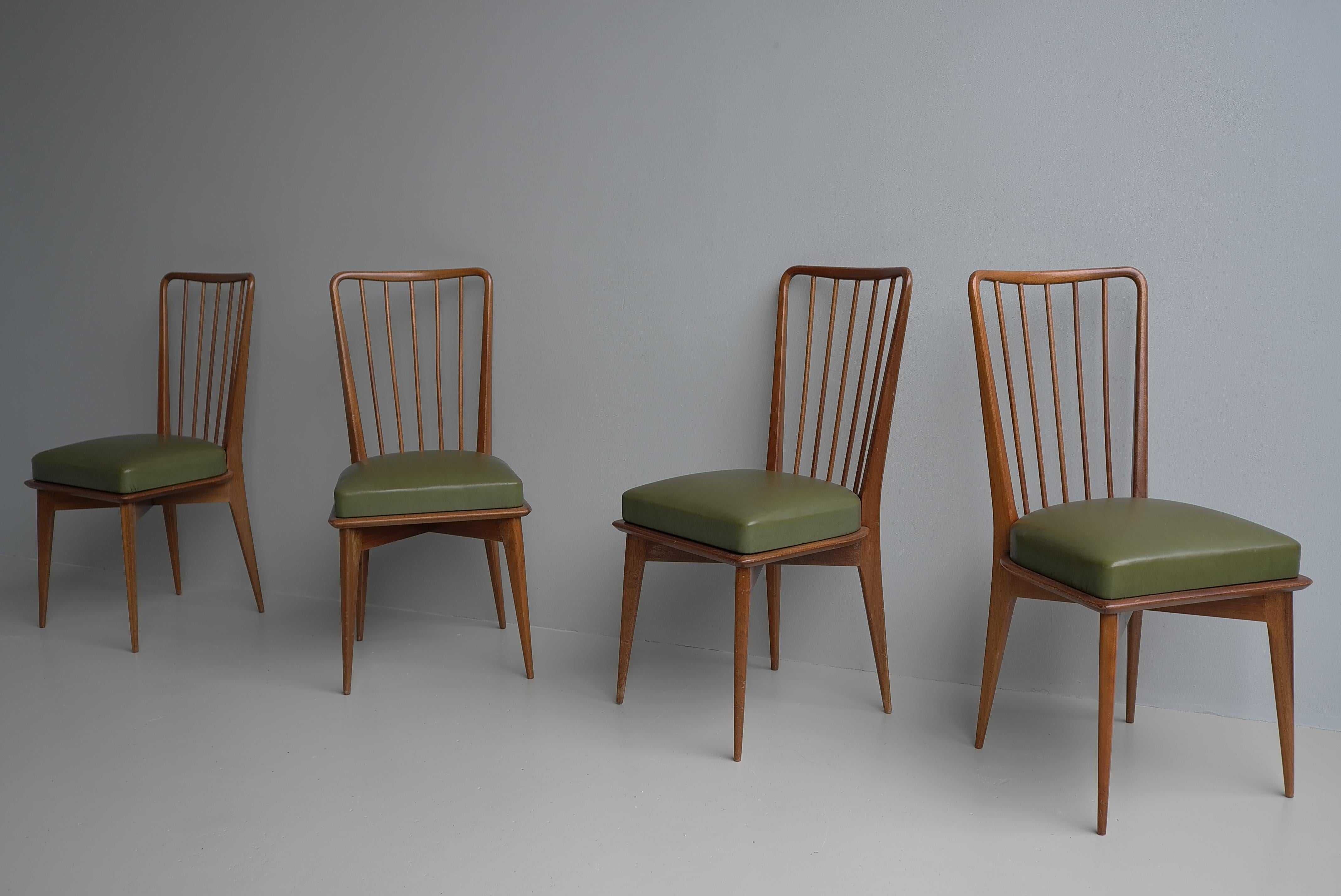 Four Chairs by Charles Ramos in Wood , Édition Castellaneta, France 1960 In Good Condition For Sale In Den Haag, NL