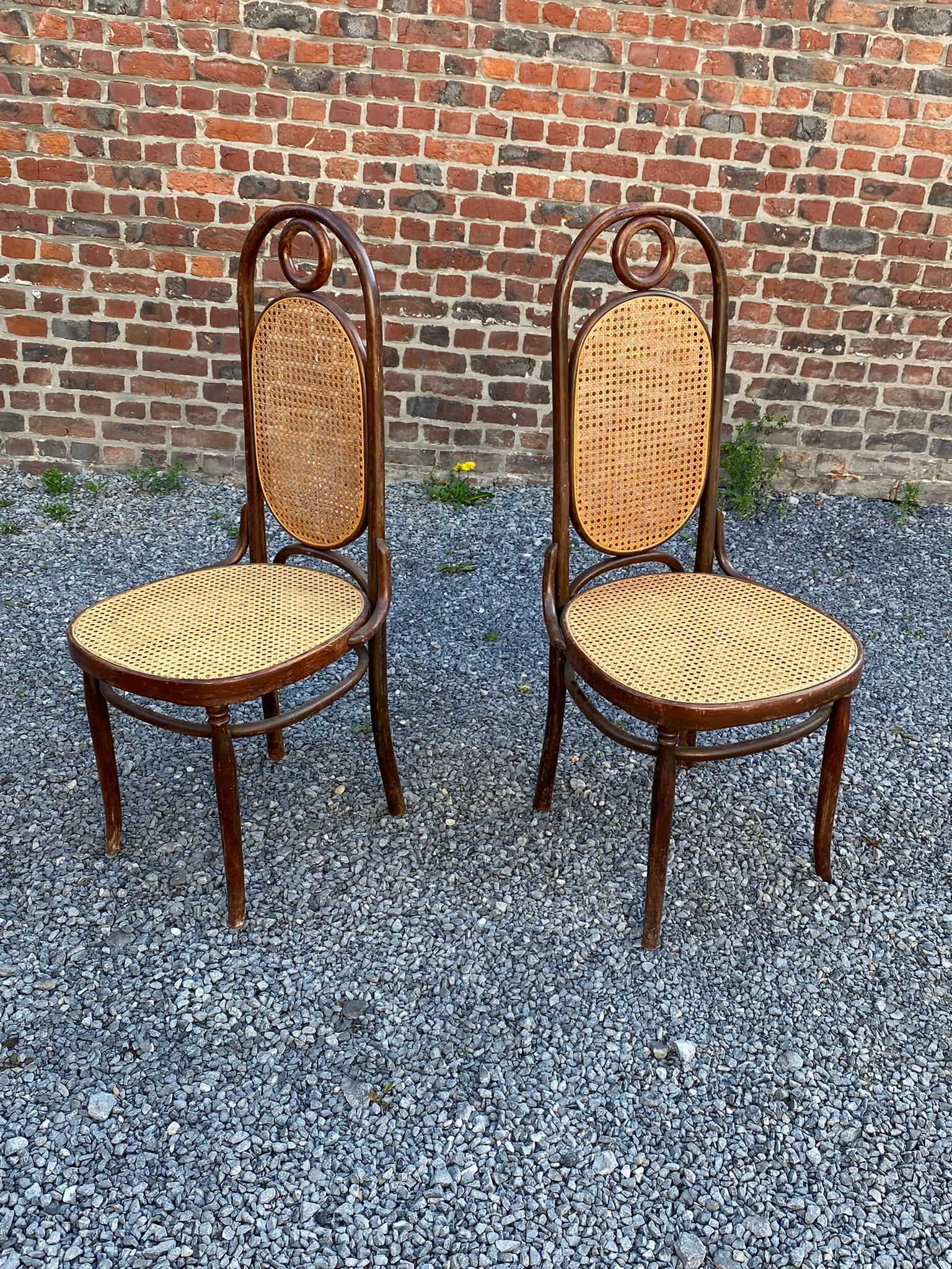 Four Chairs in the Thonet Style, circa 1900 For Sale 4