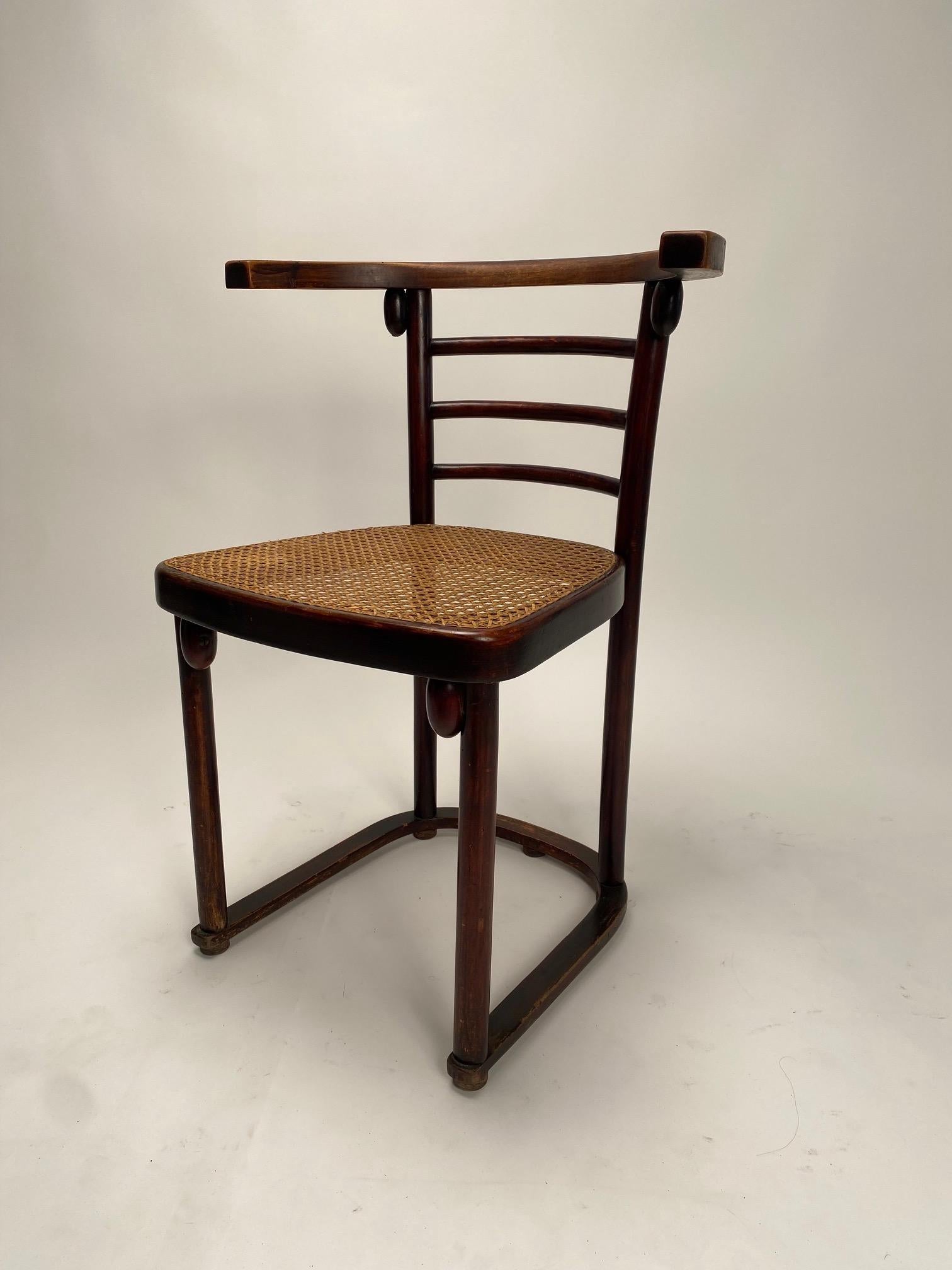 Early 20th Century Four chairs mod. Fledermaus, Josef Hoffmann for Thonet, 1910s For Sale