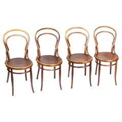 Four Chairs Thonet Nr.14, 1900 circa