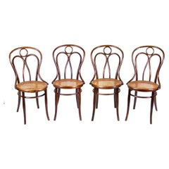 Quatre chaises Thonet Nr.19, vers 1900