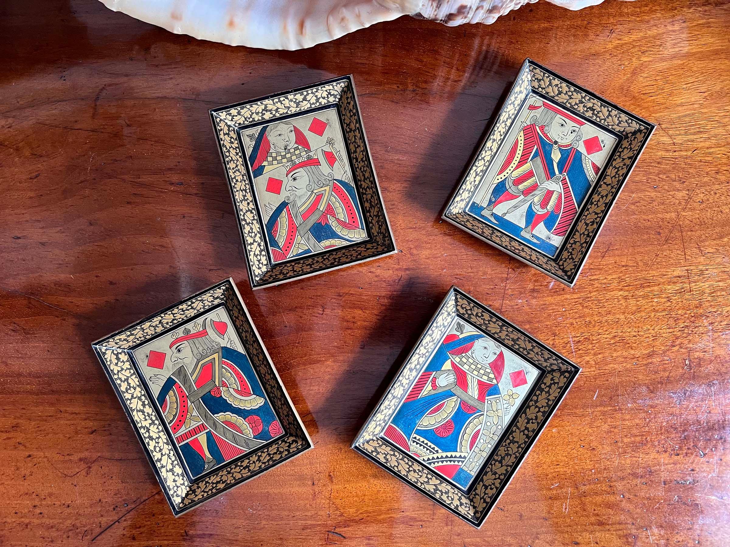 Four Chinese Lacquer Trays 19th Century Qing Dynasty In Good Condition In London, GB