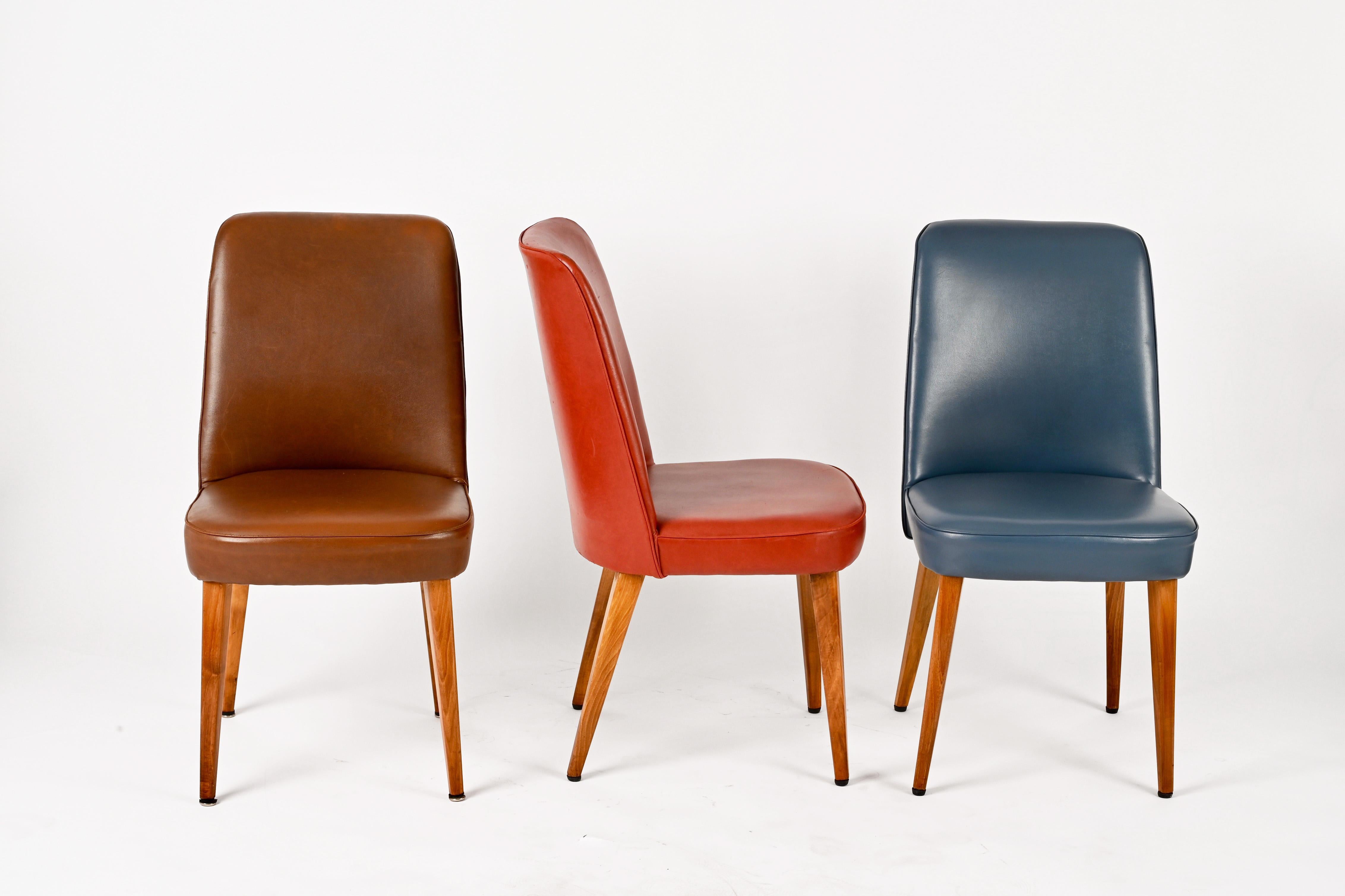 Four Colored Leather Chairs from the 1950s by Anonima Castelli Italy For Sale 10