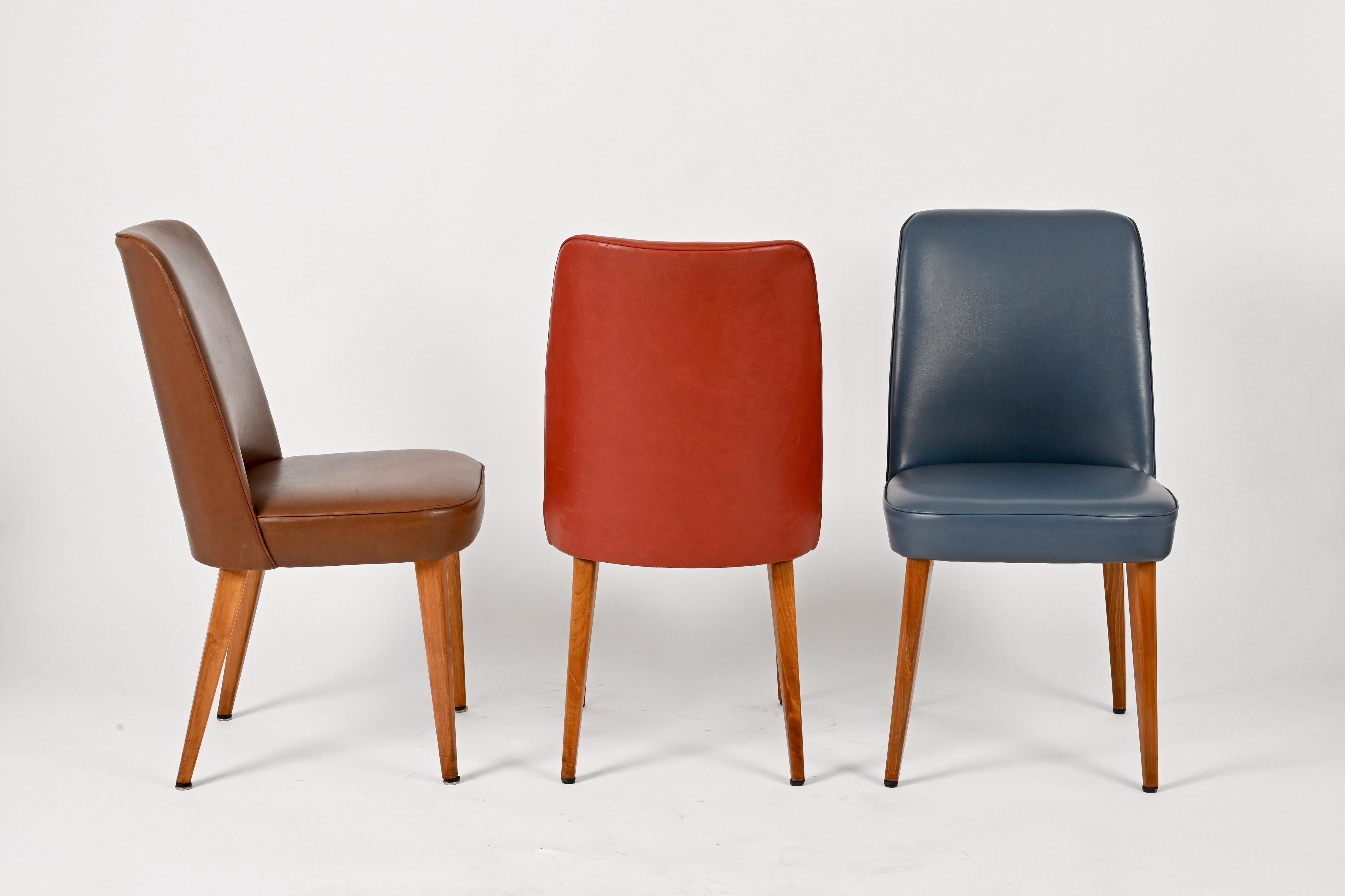 Four Colored Leather Chairs from the 1950s by Anonima Castelli Italy For Sale 12