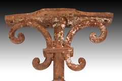 Columns. Wrought iron. 17th century