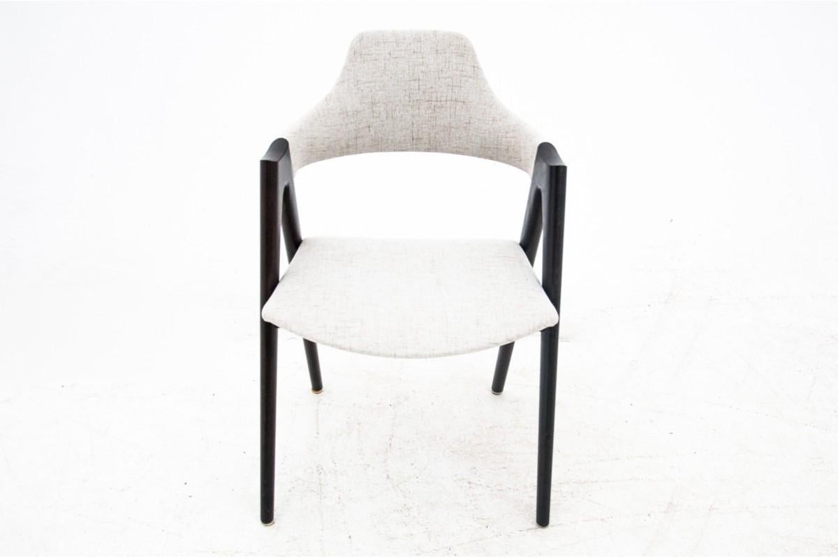 Milieu du XXe siècle Quatre chaises de salle à manger Compass, conçues par Kai Kristiansen, Danemark, années 1960