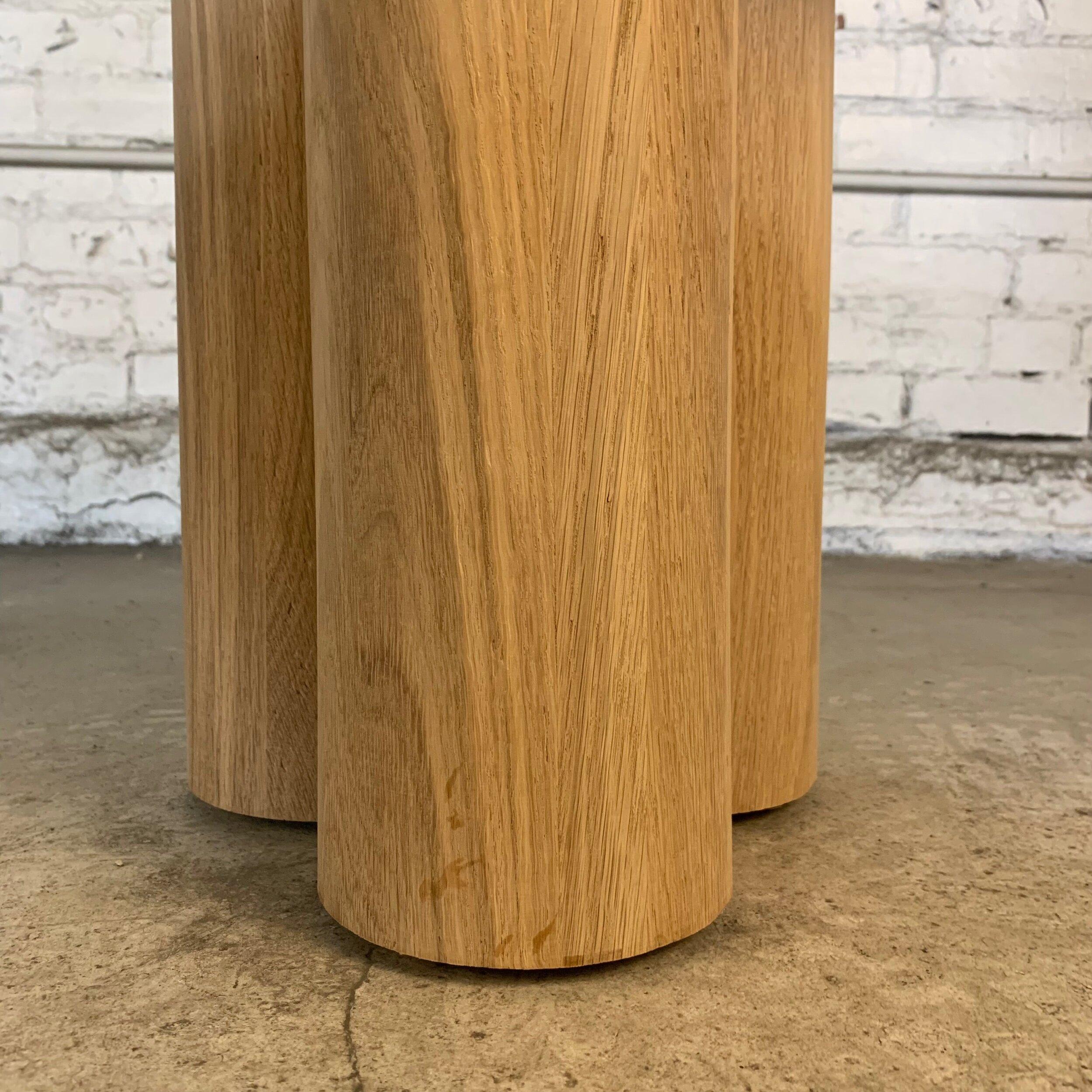 Four Curves Side Table, Made to Order For Sale 2
