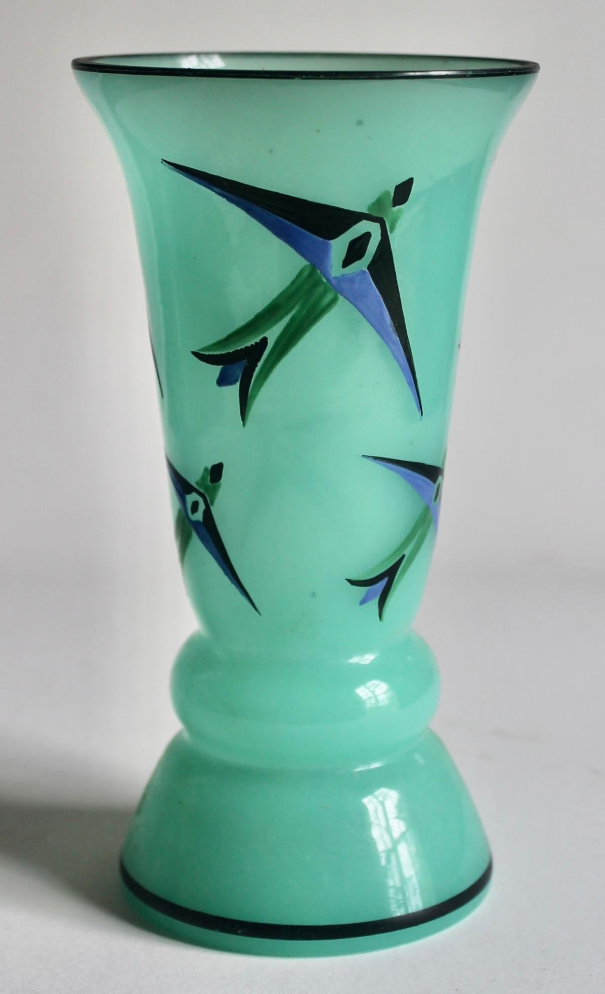 Tschechische Vasen aus „Tango-Glas“ nach Art von Michael Powolny und der Wiener Werkstatte  im Angebot 1