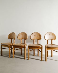 Cuatro sillas de comedor danesas de madera de pino de mediados de siglo de Rainer Daumiller, años 70