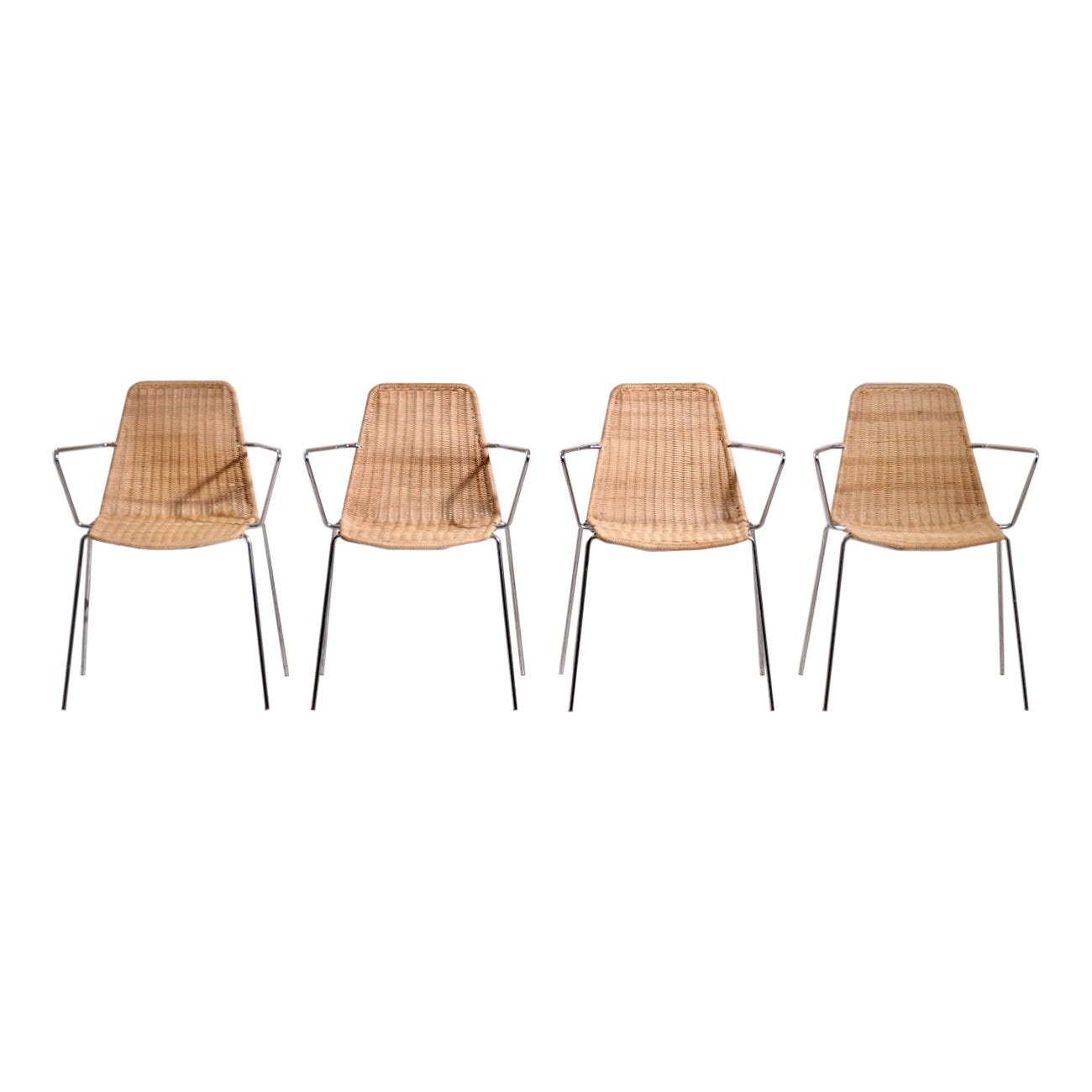 Cuatro sillones modernos daneses, finales del siglo XX