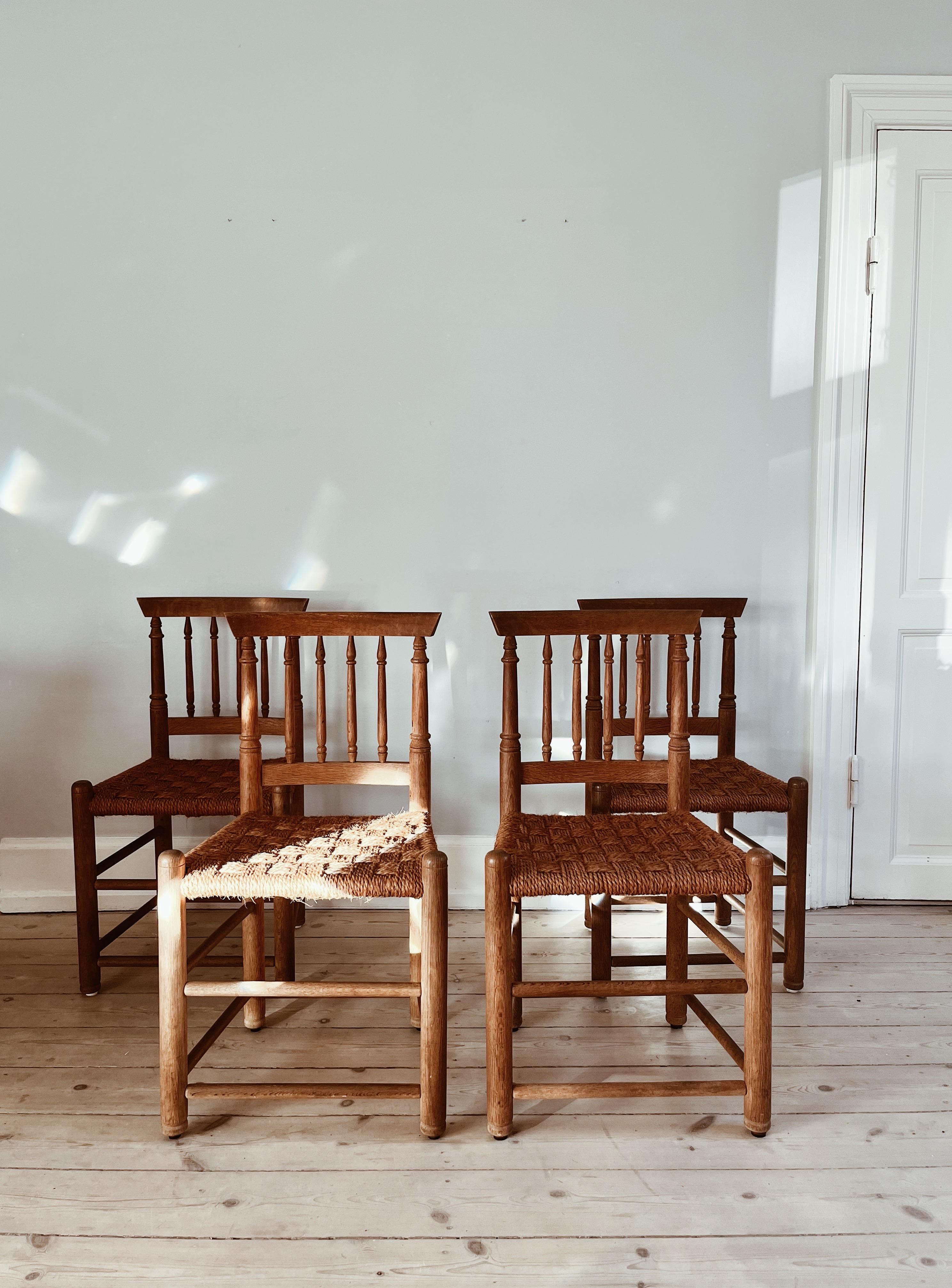 Mid-Century moderno Quattro sedie danesi in corda degli anni '50 in vendita