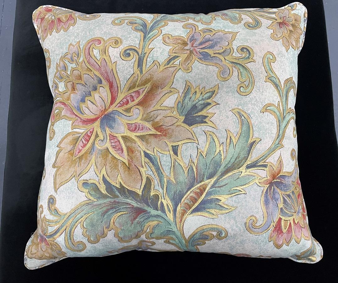 Four Decorative Silk Pillows For Sale 1