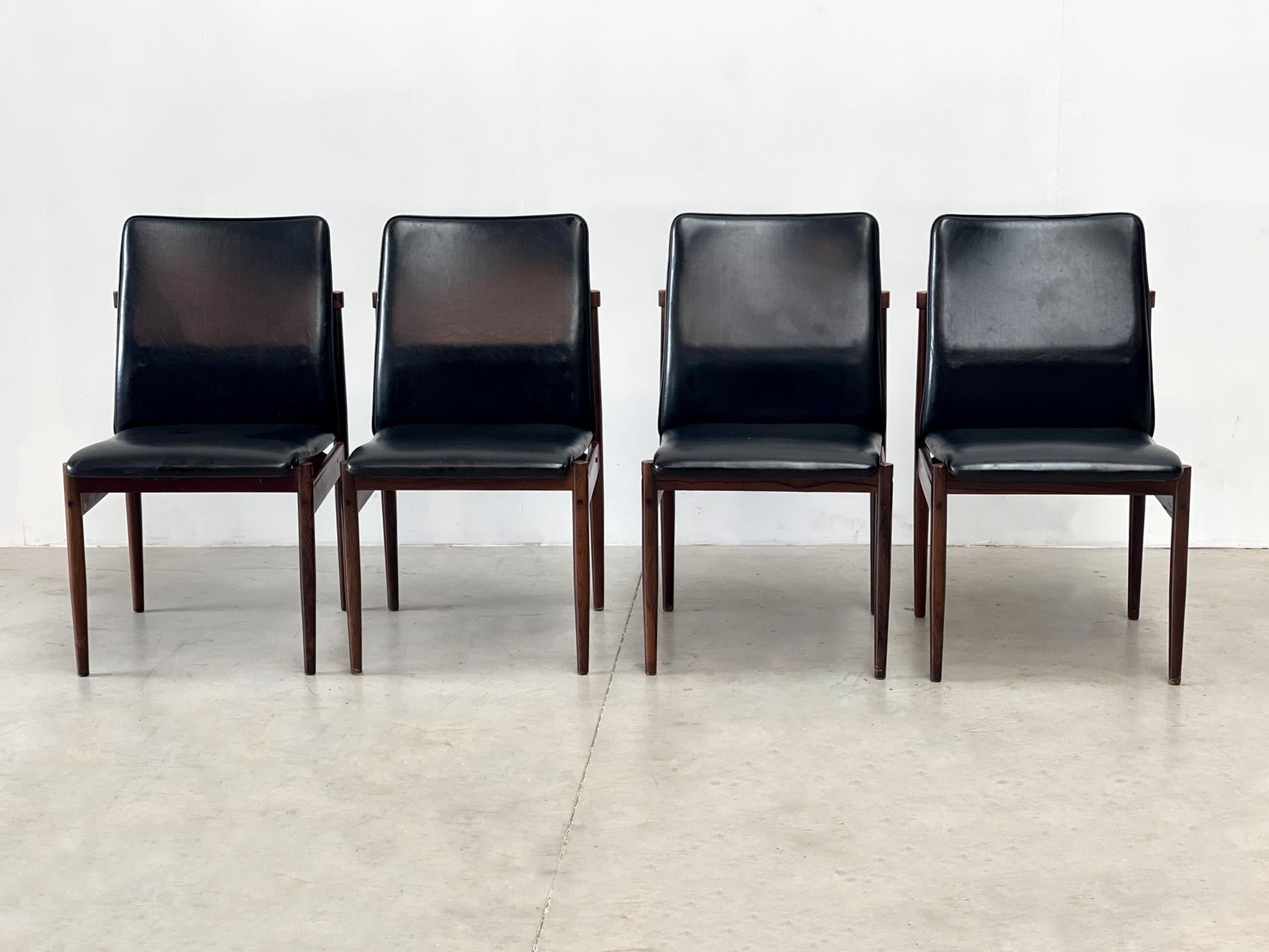 Four dining chairs by Inger Klingenberg for Fristho In Good Condition In Nijlen, VAN