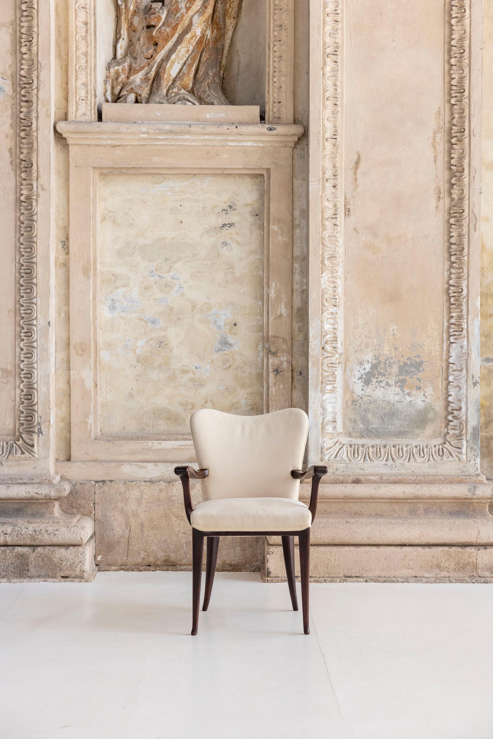 Italian Four dining chairs by Osvaldo Borsani for Arredamenti Borsani. published For Sale