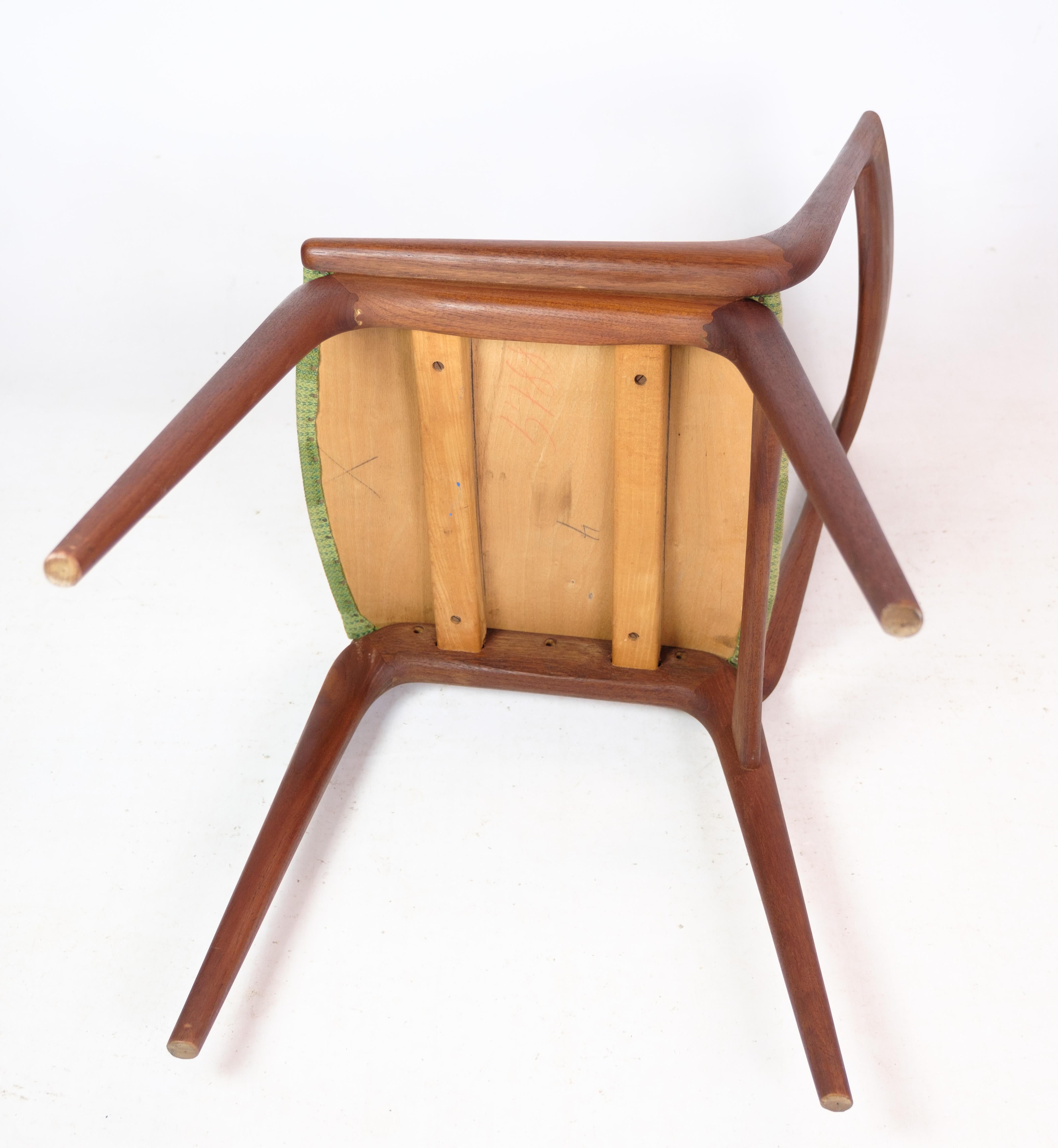 Four Dining Chairs, Model Boomerang, Alfred Christensen, Teak, Slagelse Møbelfab In Good Condition For Sale In Lejre, DK