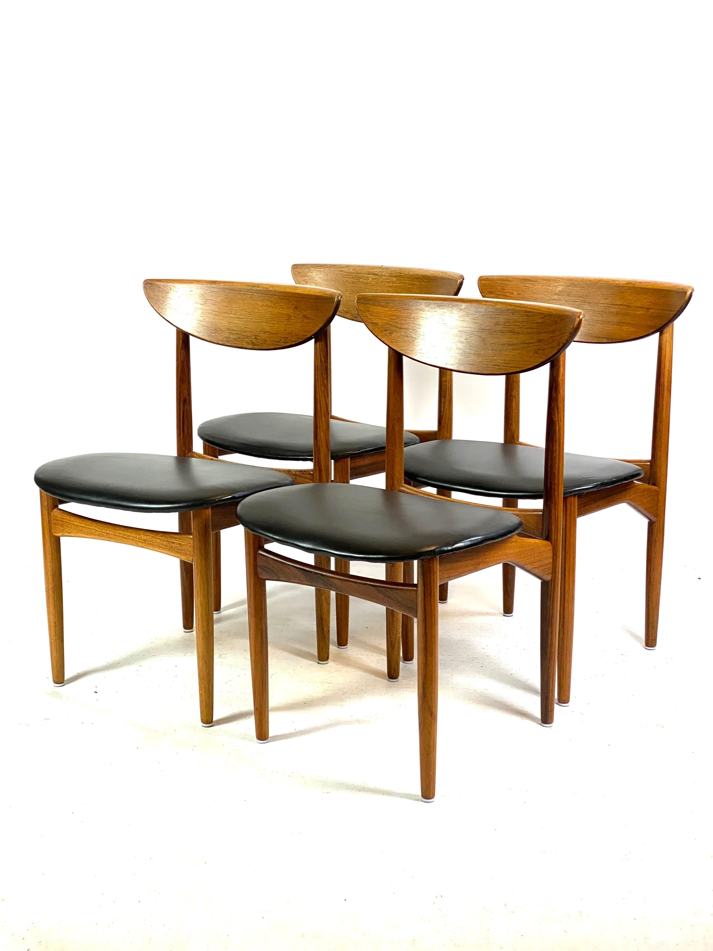 Scandinavian Modern Four Dining Room Chairs in Rosewood of Danish Design, 1960s In Good Condition In Lejre, DK