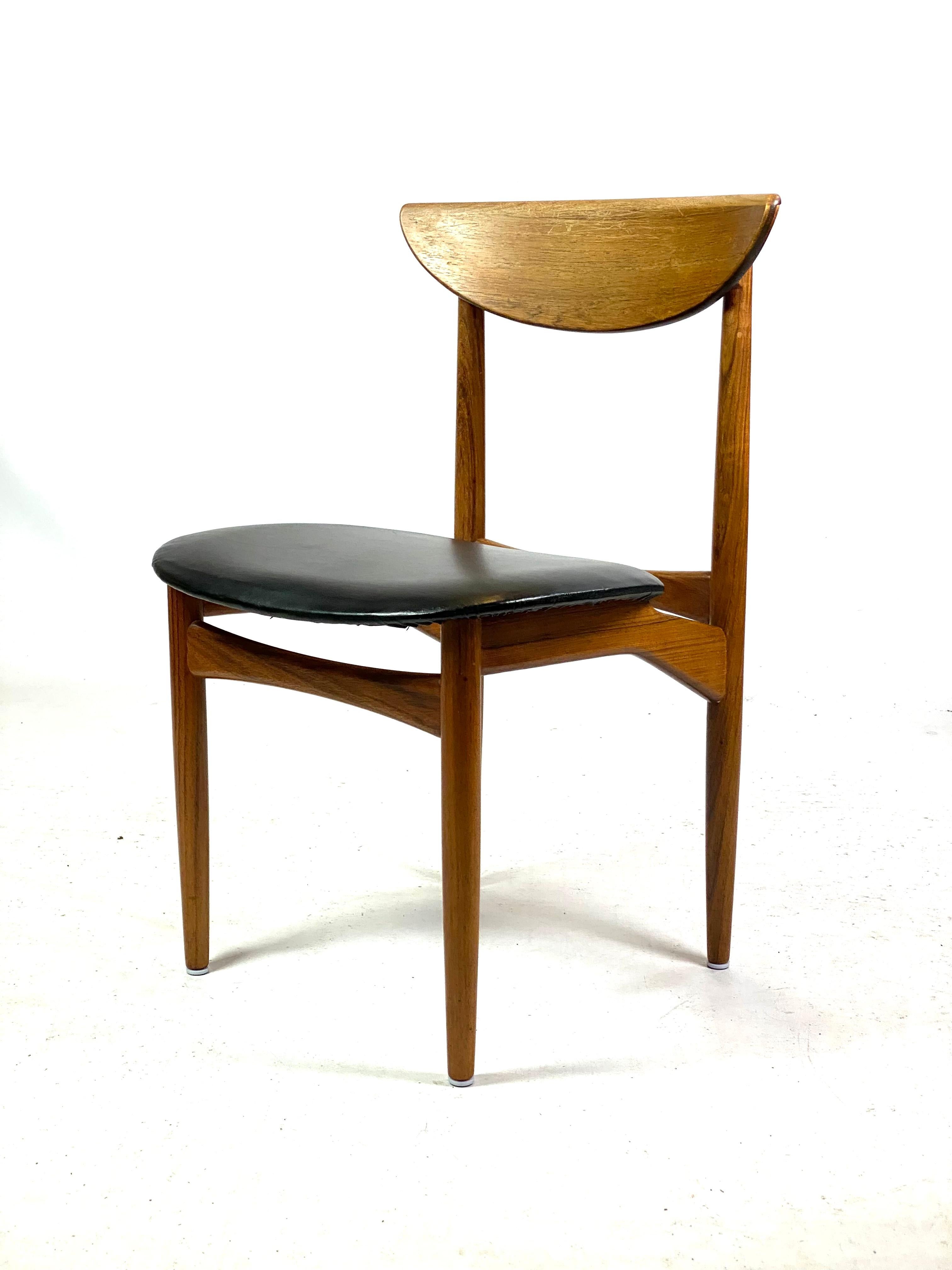 Scandinavian Modern Four Dining Room Chairs in Rosewood of Danish Design, 1960s 3