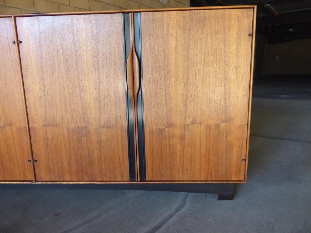 Four-Door Cabinet Designed by John Kapel for Glenn of California In Good Condition In Palm Springs, CA