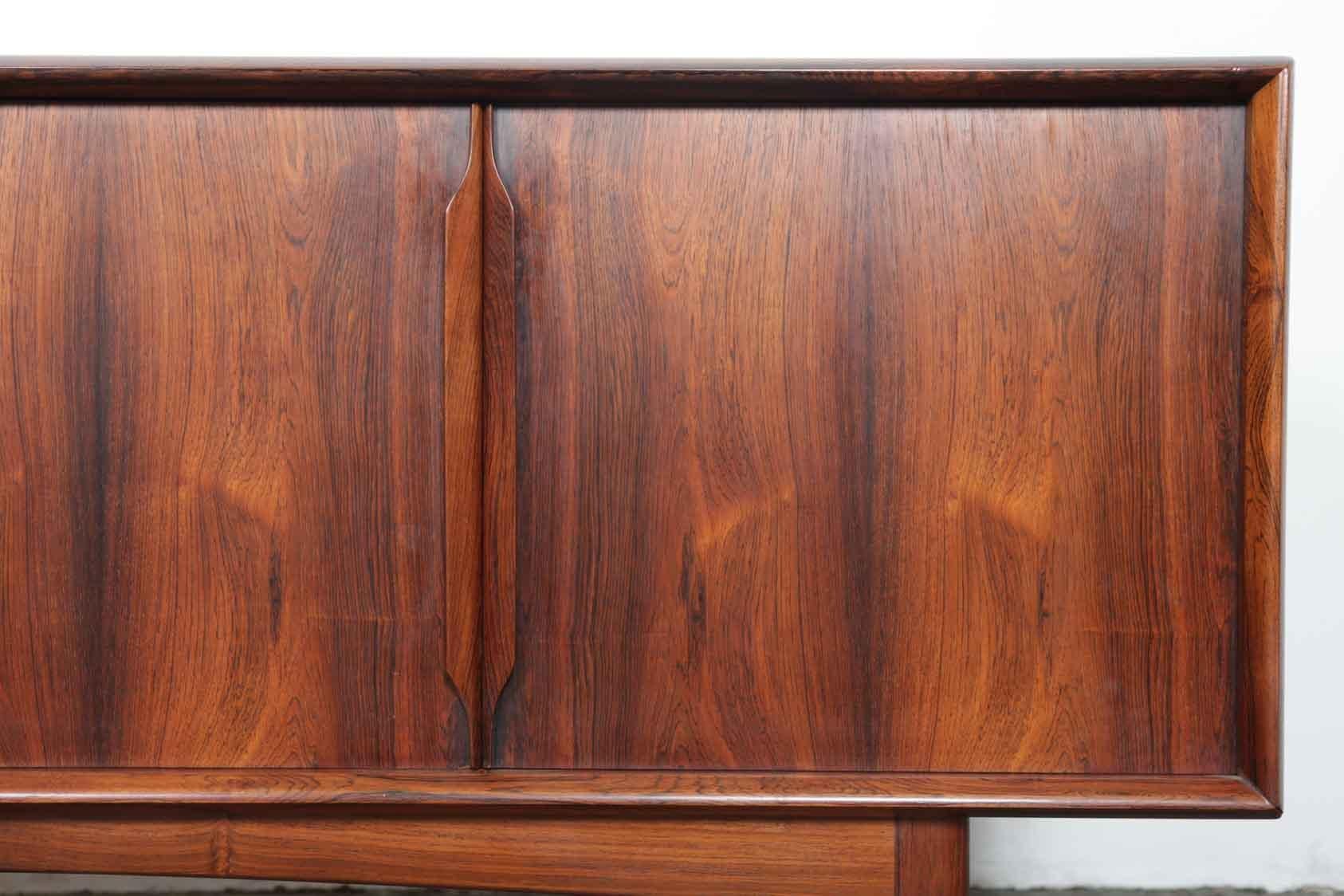 Four-Door Elegant Midcentury Danish Sideboard in Brazilian Rosewood 5