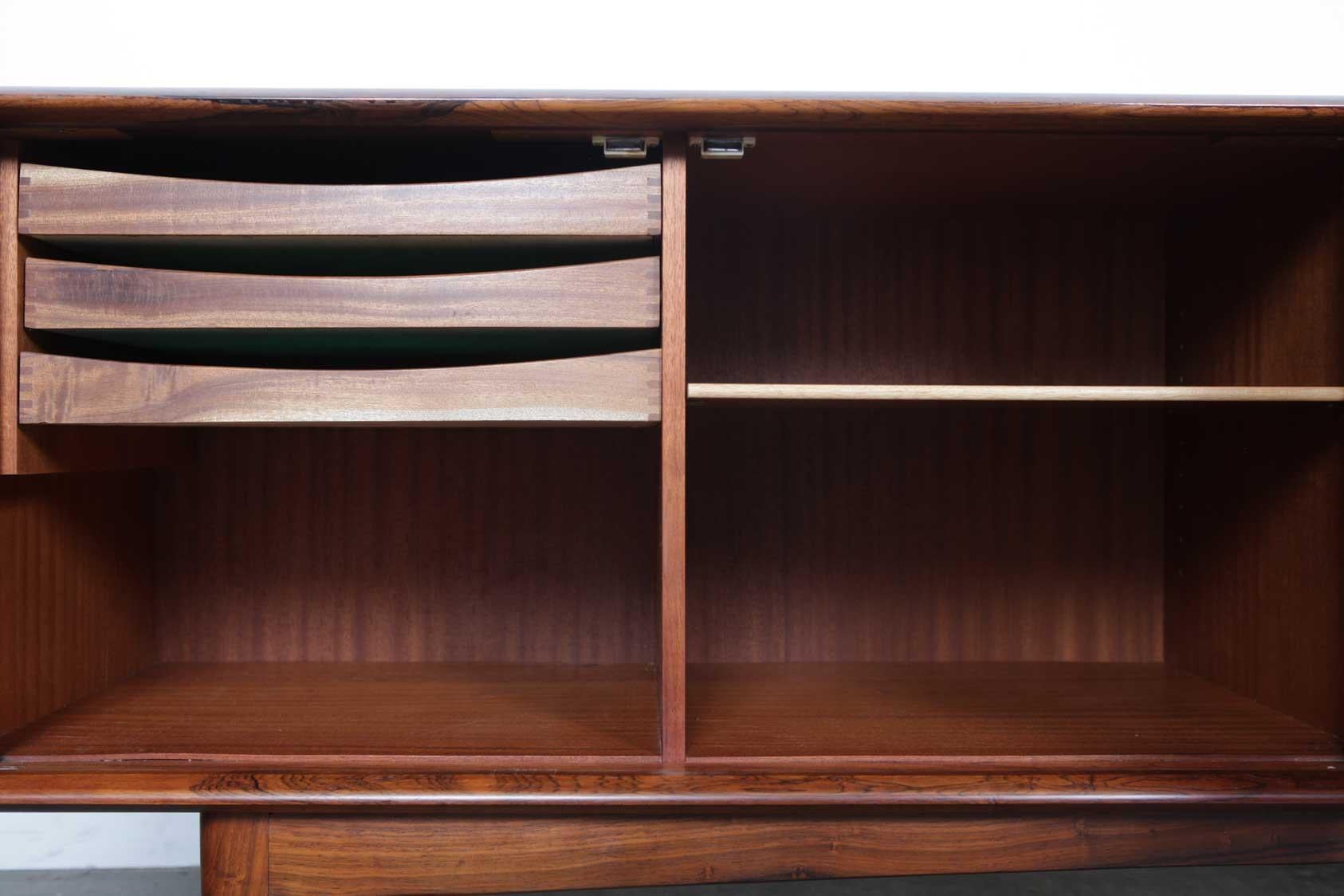 Four-Door Elegant Midcentury Danish Sideboard in Brazilian Rosewood 8