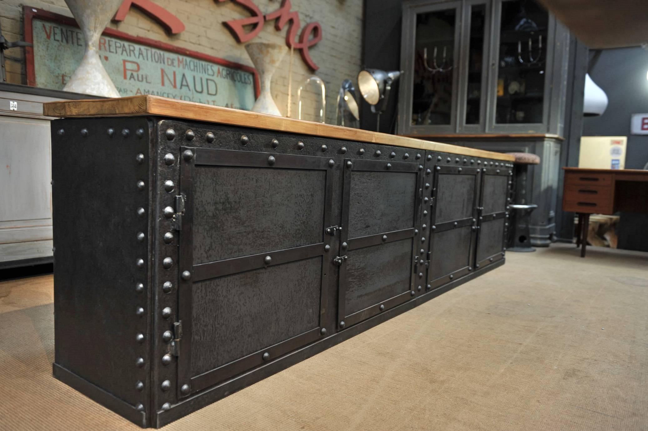 Early 20th Century Four Doors Industrial Riveted Iron Credenza Cabinet, 1900