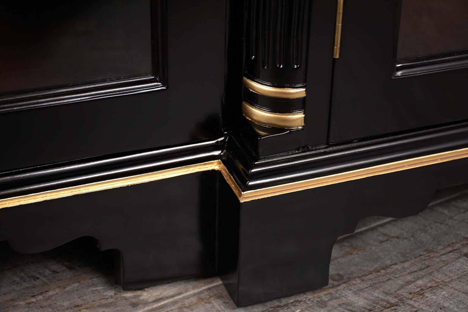 Four Doors Regency Style Bookcase with a Black Lacquered Finish 4