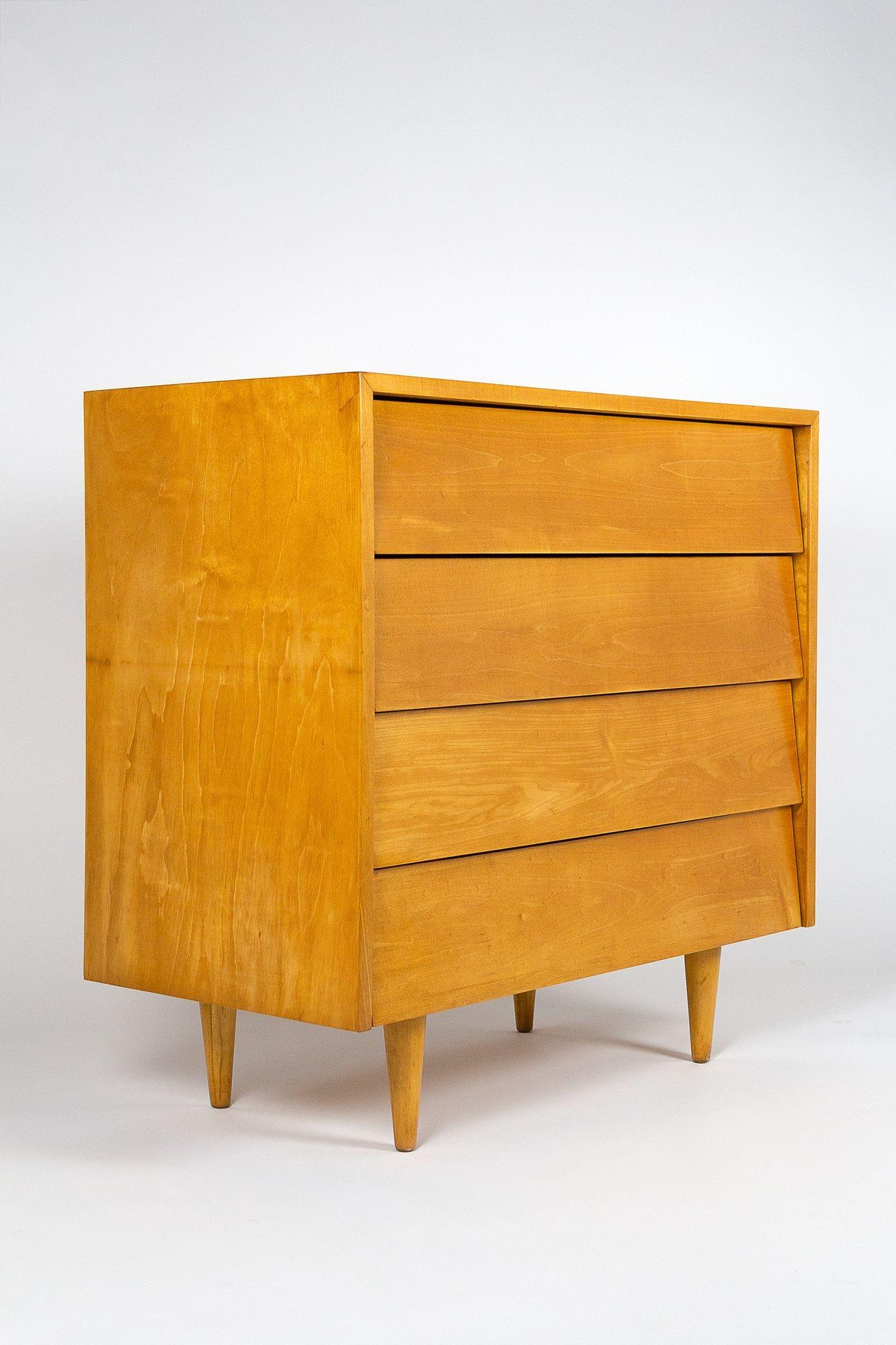 Four Drawer Chest by Florence Knoll for Knoll International In Good Condition For Sale In Dallas, TX