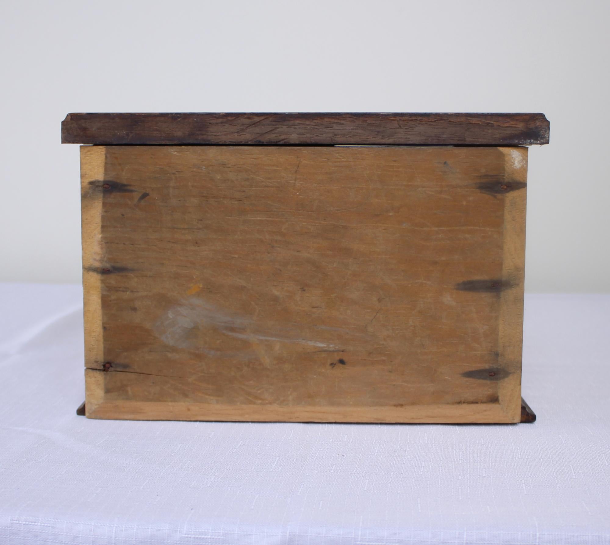 Four-Drawer English Oak Box For Sale 4