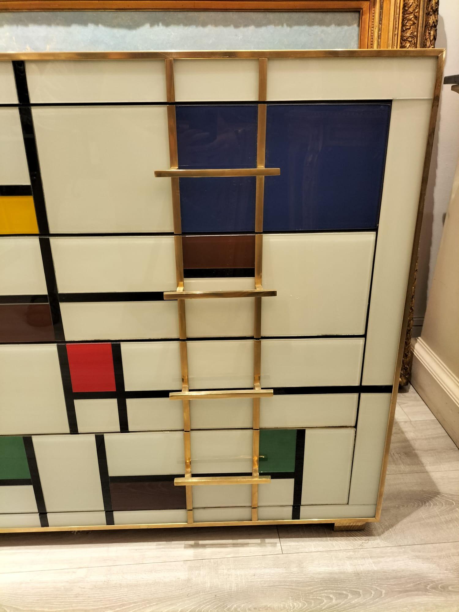 Four-Drawer Murano Glass Commode in Mondrian Style, 1970’s In Good Condition For Sale In NICE, FR