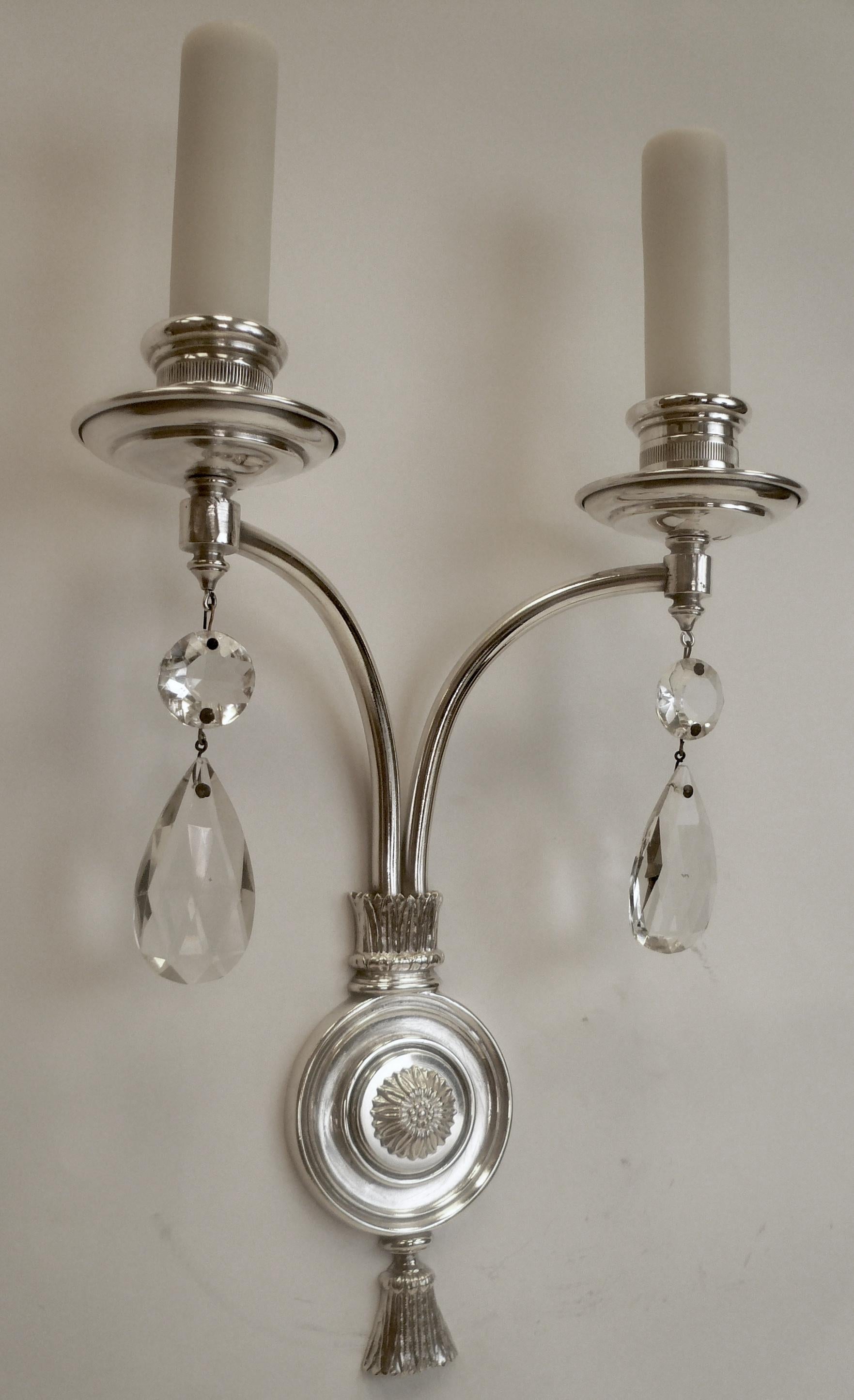 XX secolo Coppia E. F. A Caldwell, bronzo placcato in argento, due lampade a luce fissa in vendita