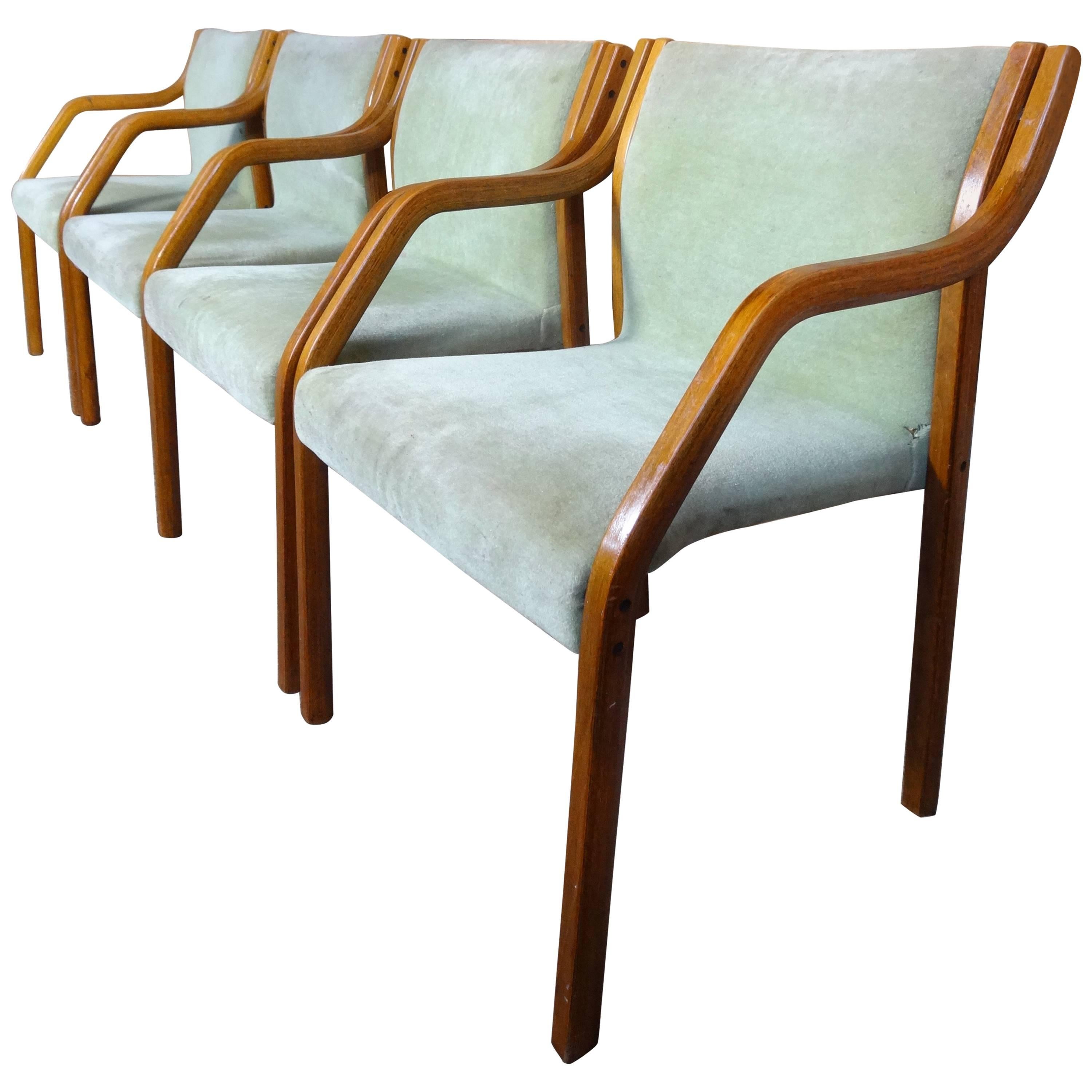 Four early 1970s dining chairs in the style of Preben Fabricius / Knoll.