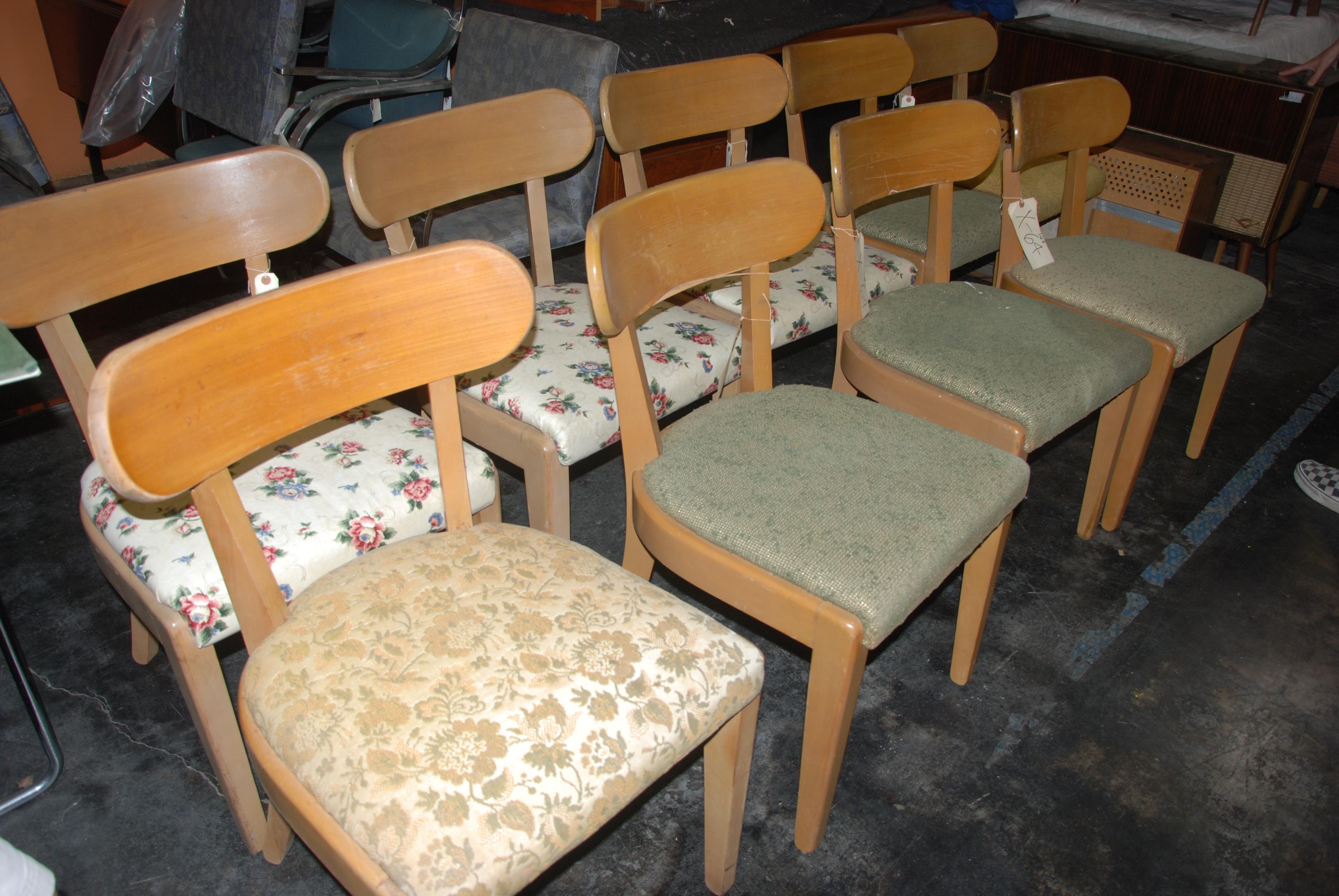 Vier Edward Wormley Precedent von Drexel Esszimmerstühle 239-4 8 verfügbar (Holz) im Angebot